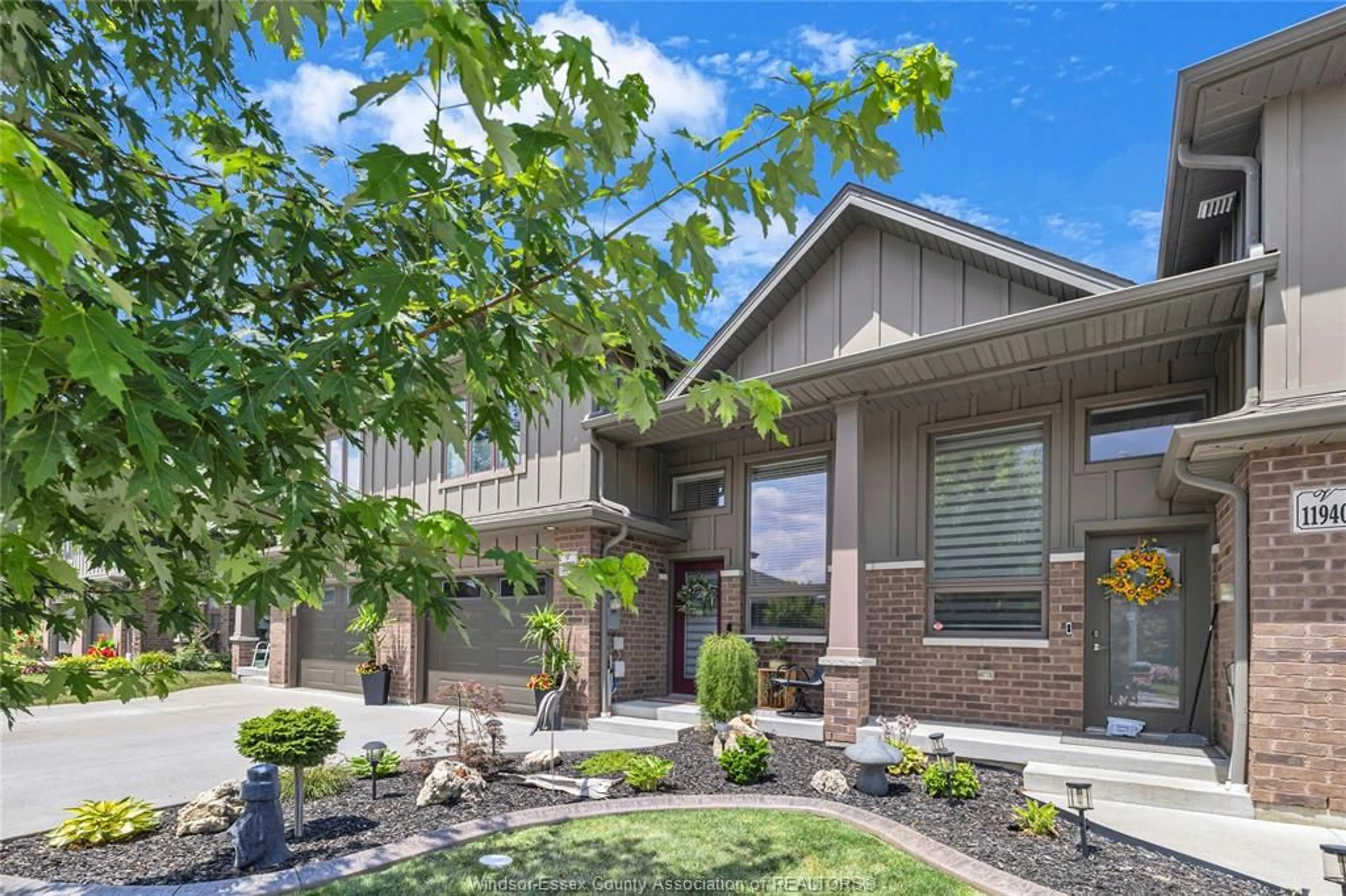 Home with brick exterior material, street for 11938 MAITLAND, Windsor Ontario N8P 0B9