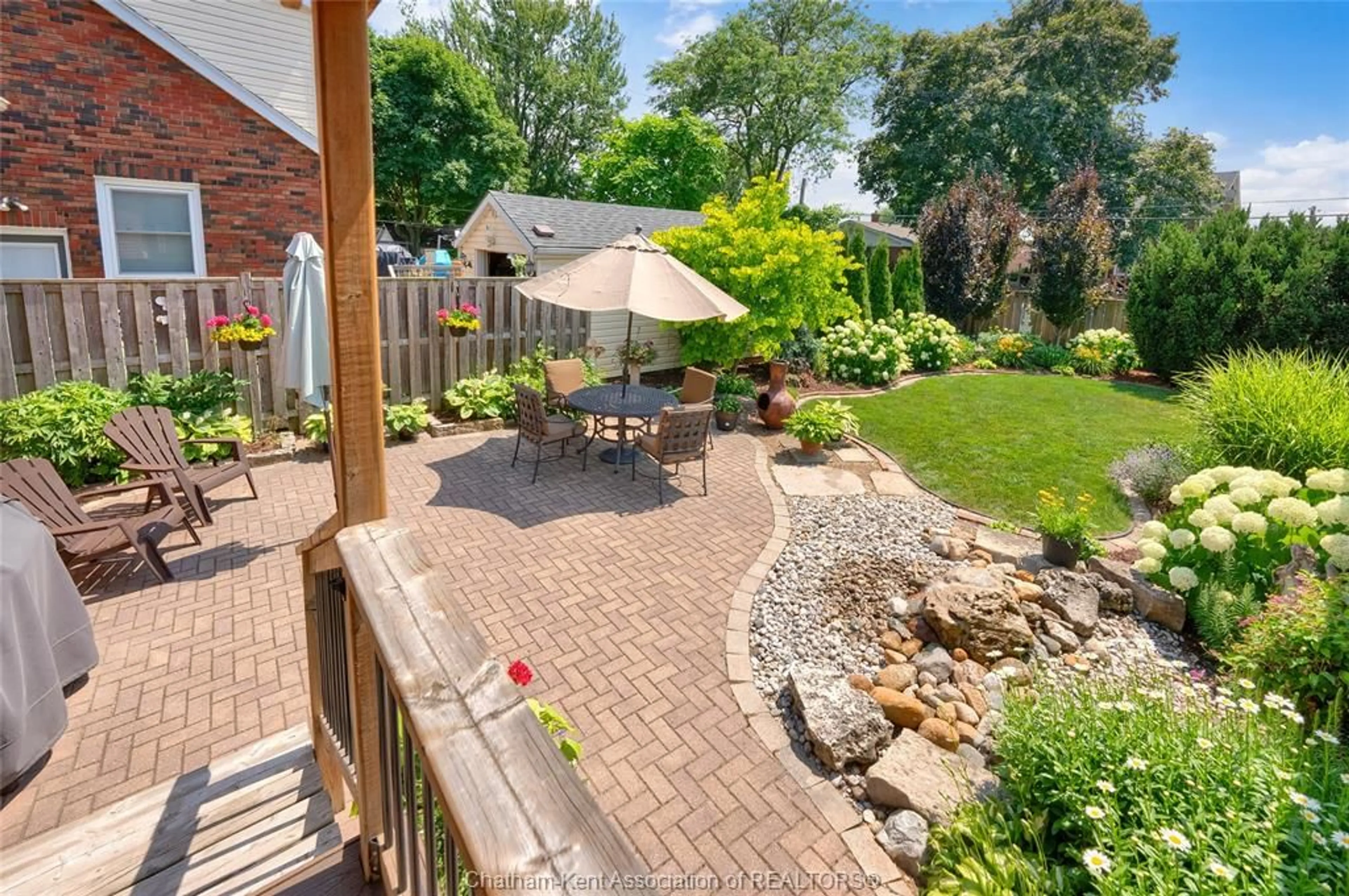 Patio, street for 74 Phyllis Ave, Chatham Ontario N7M 3C3