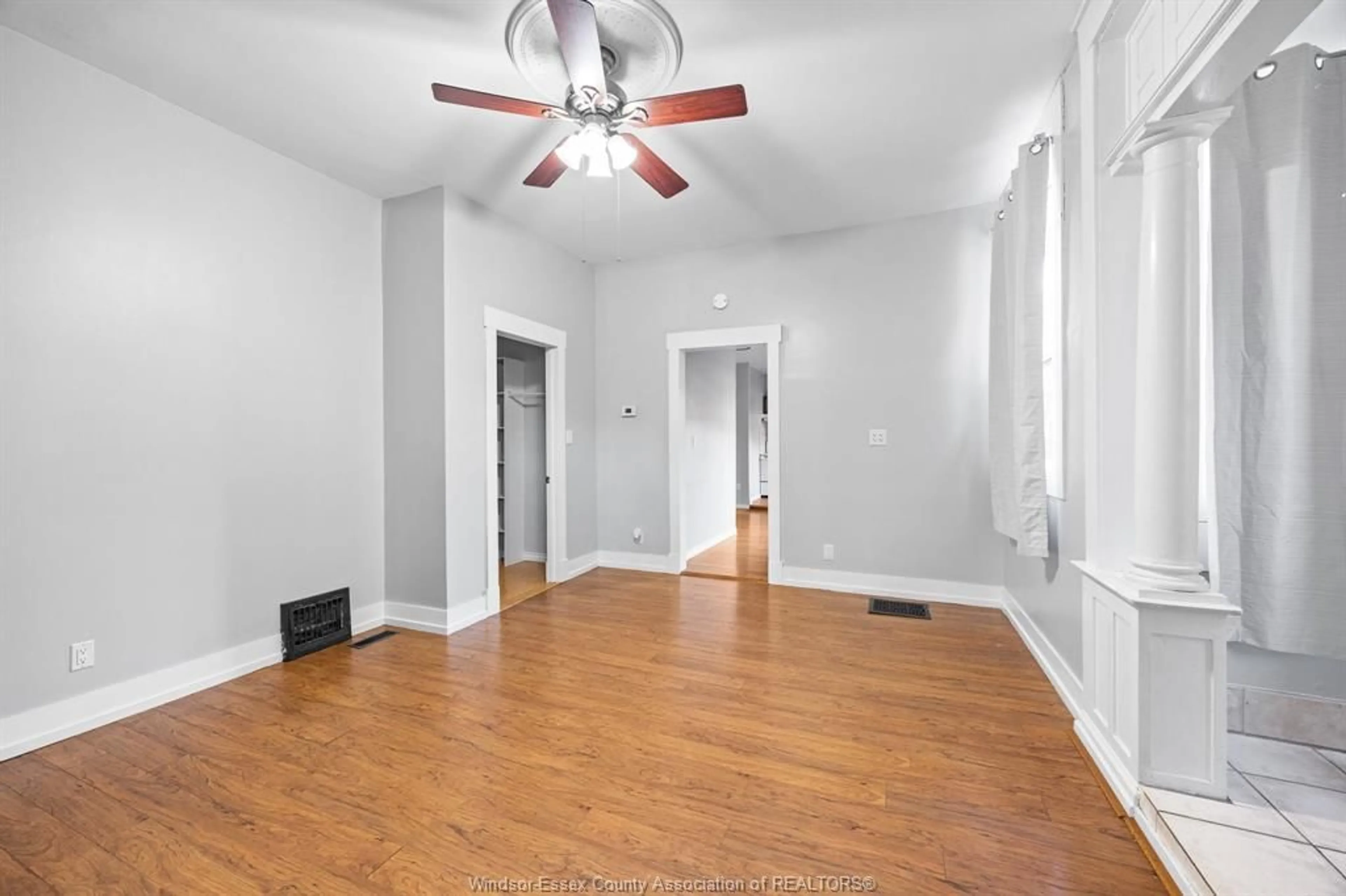 A pic of a room for 353-359 LOUIS, Windsor Ontario N9E 3A8