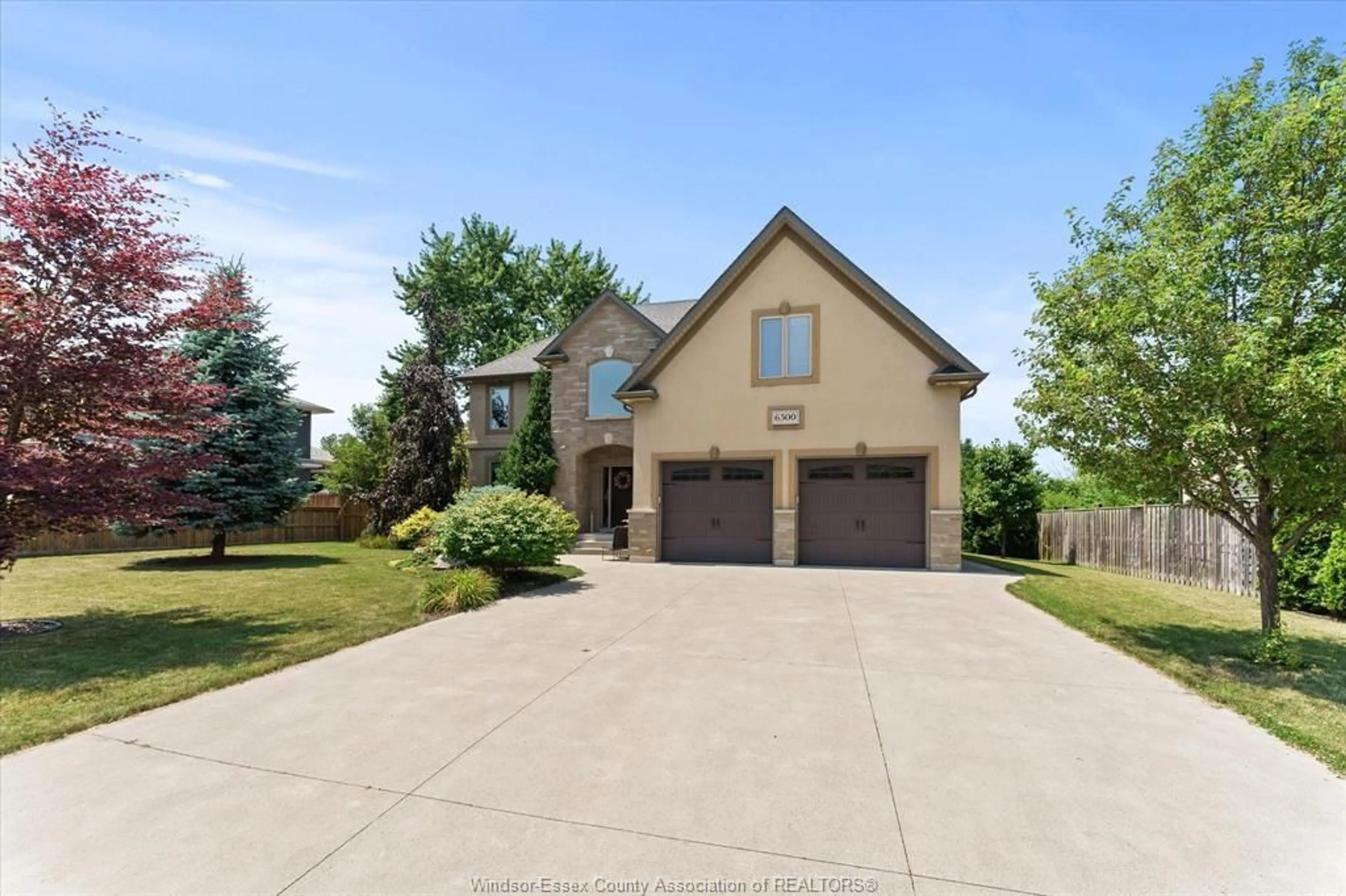 Unknown for 6500 OAKRIDGE, LaSalle Ontario N9J 3P9