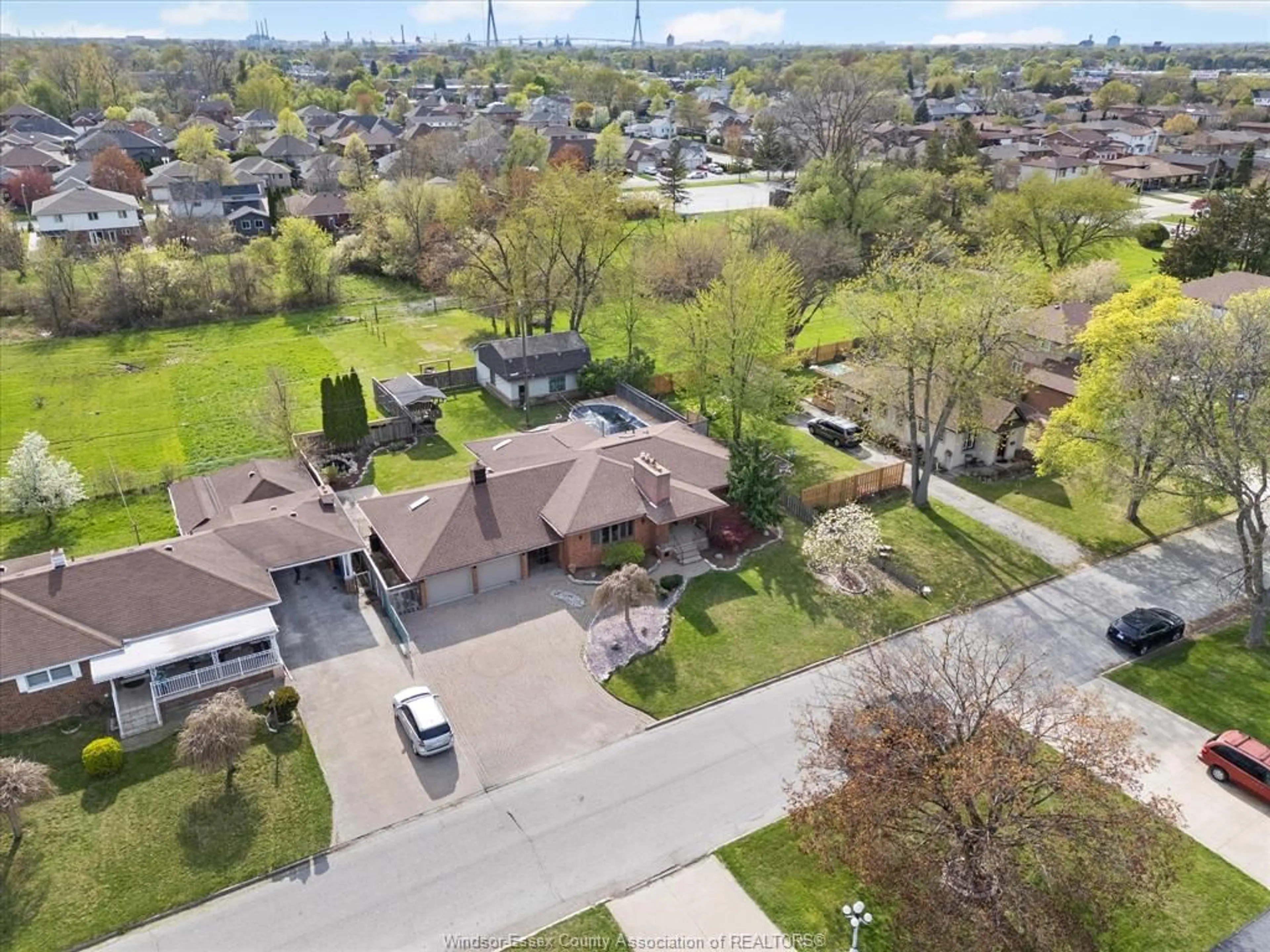 A pic from outside/outdoor area/front of a property/back of a property/a pic from drone, street for 1745 RANDOLPH, Windsor Ontario N9B 2V9