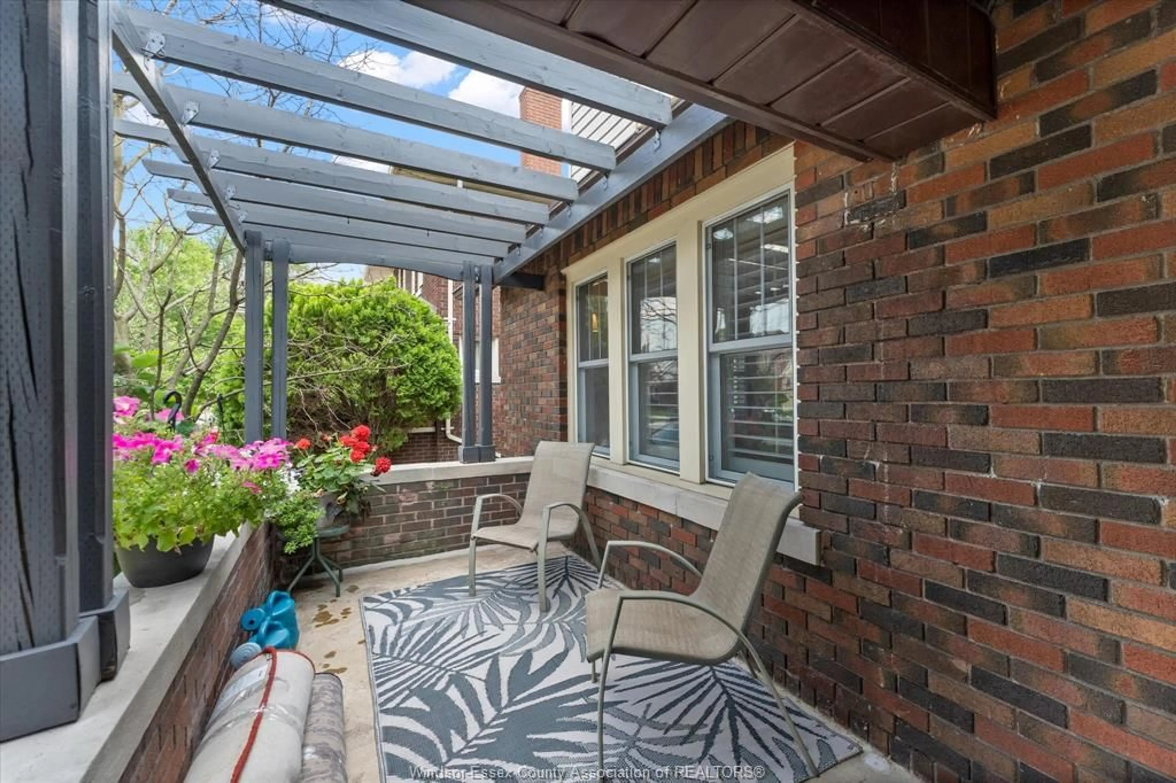 Patio, street for 2151 CHILVER, Windsor Ontario N8W 2V1