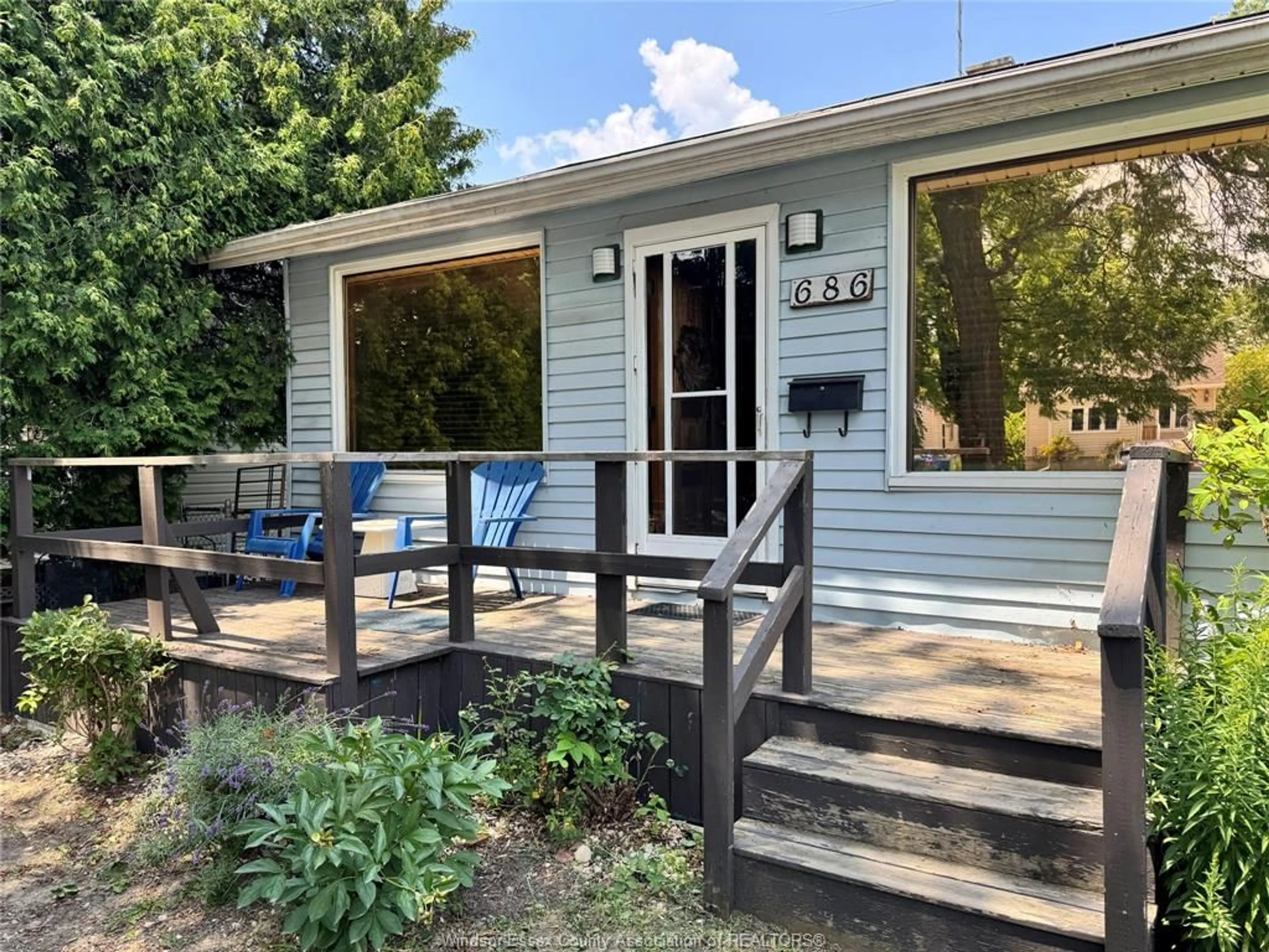 Patio, street for 686 Stanley, Windsor Ontario N8X 3B2