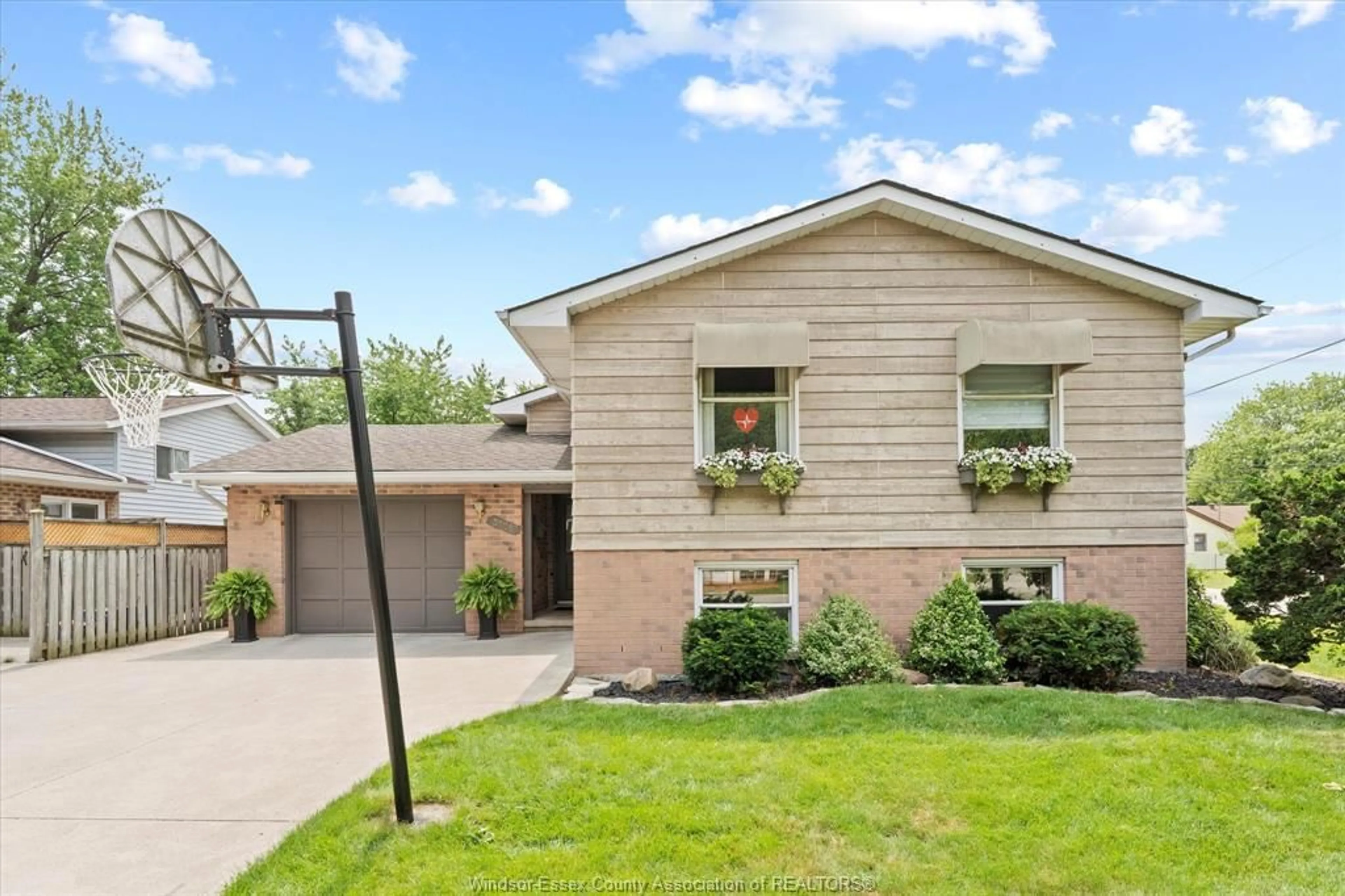 Home with brick exterior material, street for 3705 BYNG Rd, Windsor Ontario N8W 3J3