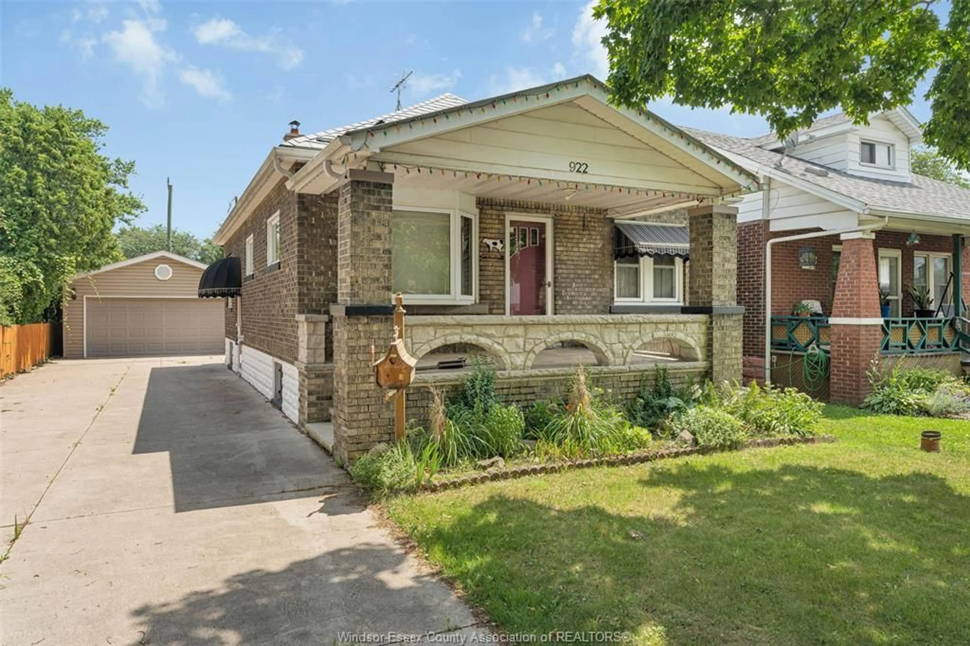 Home with brick exterior material, street for 922 FORD Blvd, Windsor Ontario N8S 2E9
