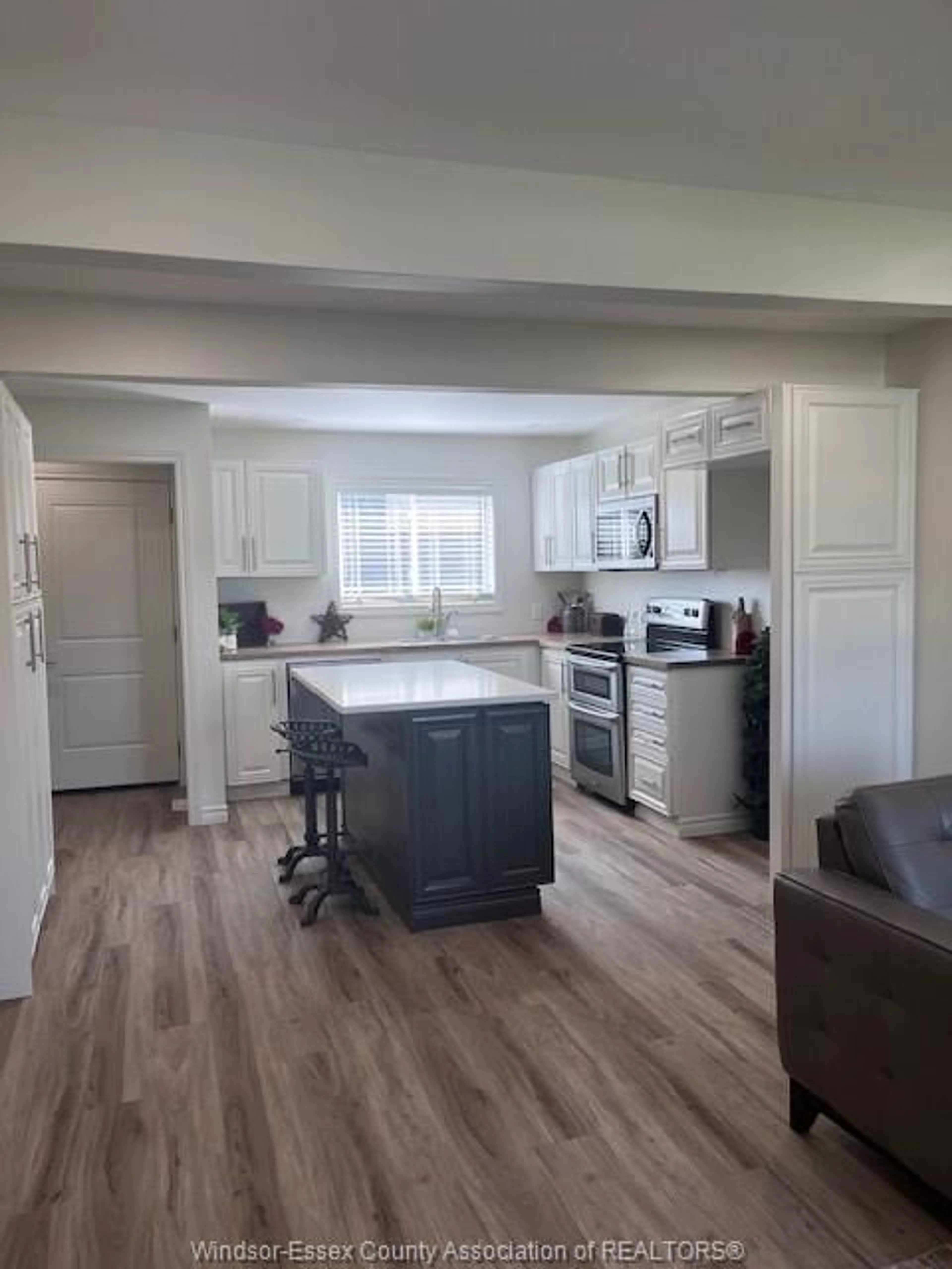 Open concept kitchen, unknown for 2738 CHANDLER Rd, Windsor Ontario N8W 4B5
