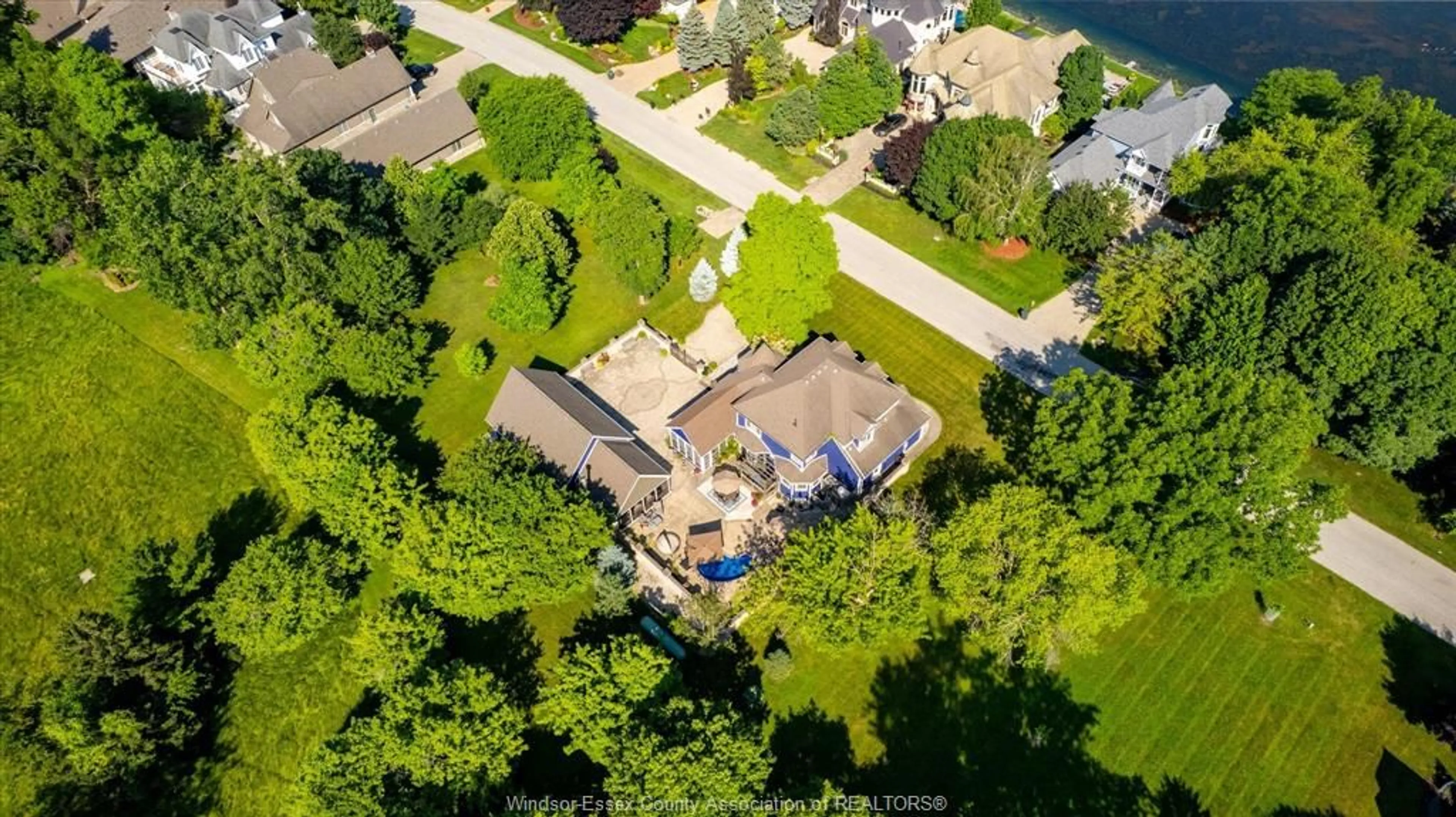 A pic from outside/outdoor area/front of a property/back of a property/a pic from drone, water/lake/river/ocean view for 399 Crystal Bay Dr, Amherstburg Ontario N9V 4A7