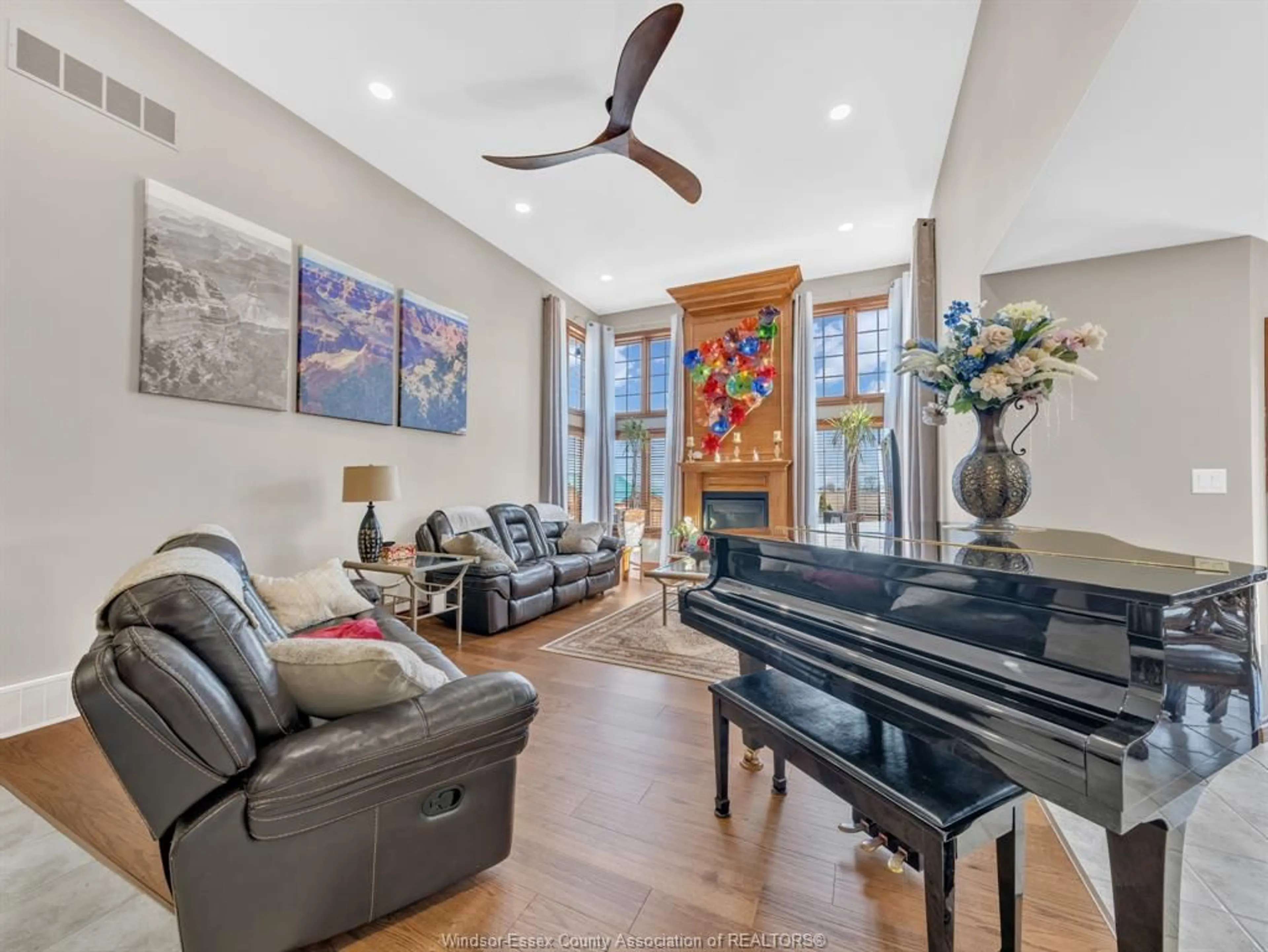 Living room with furniture, unknown for 578 County Rd 34, Essex Ontario N8M 2Y1