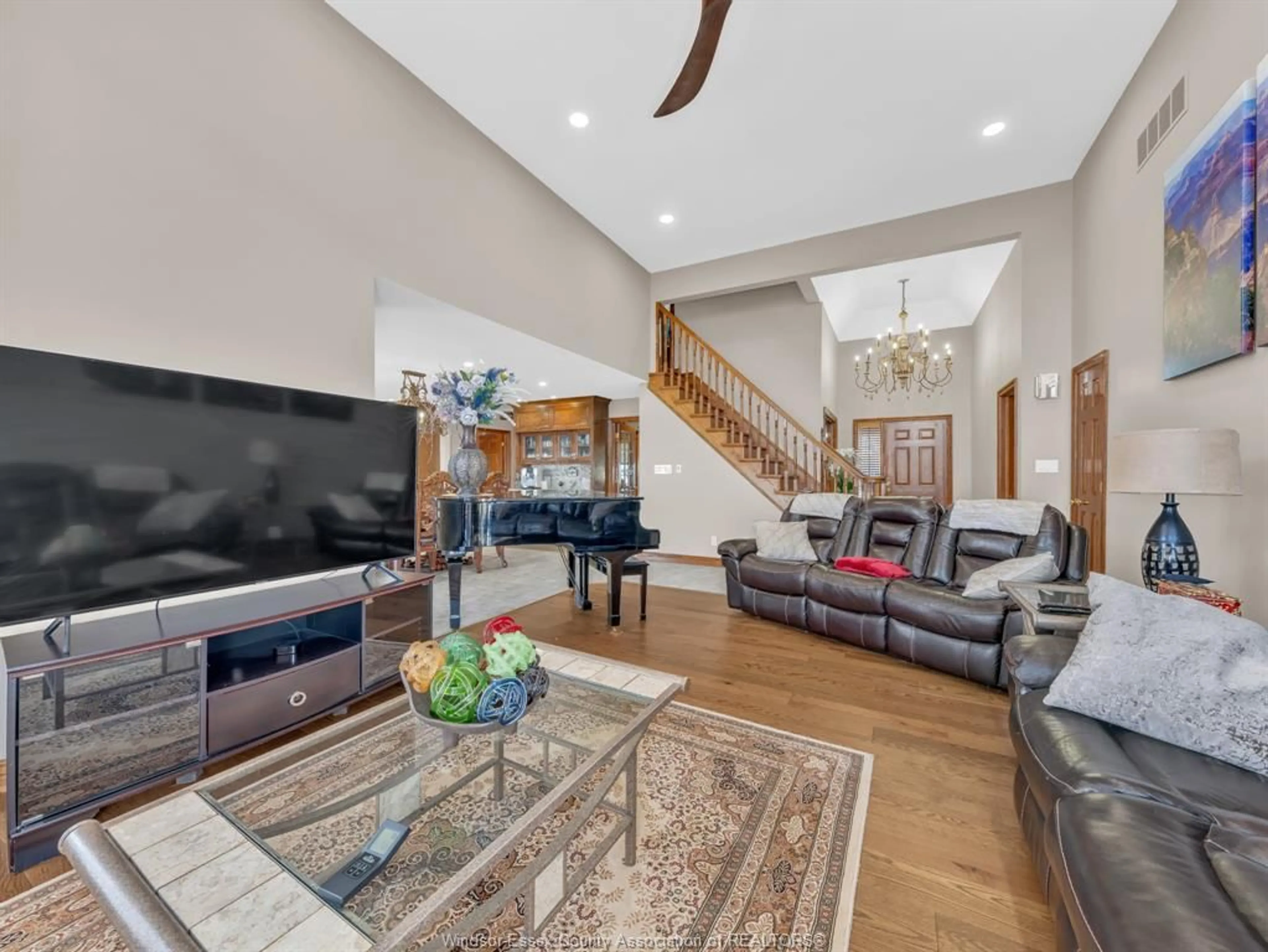 Living room with furniture, unknown for 578 County Rd 34, Essex Ontario N8M 2Y1