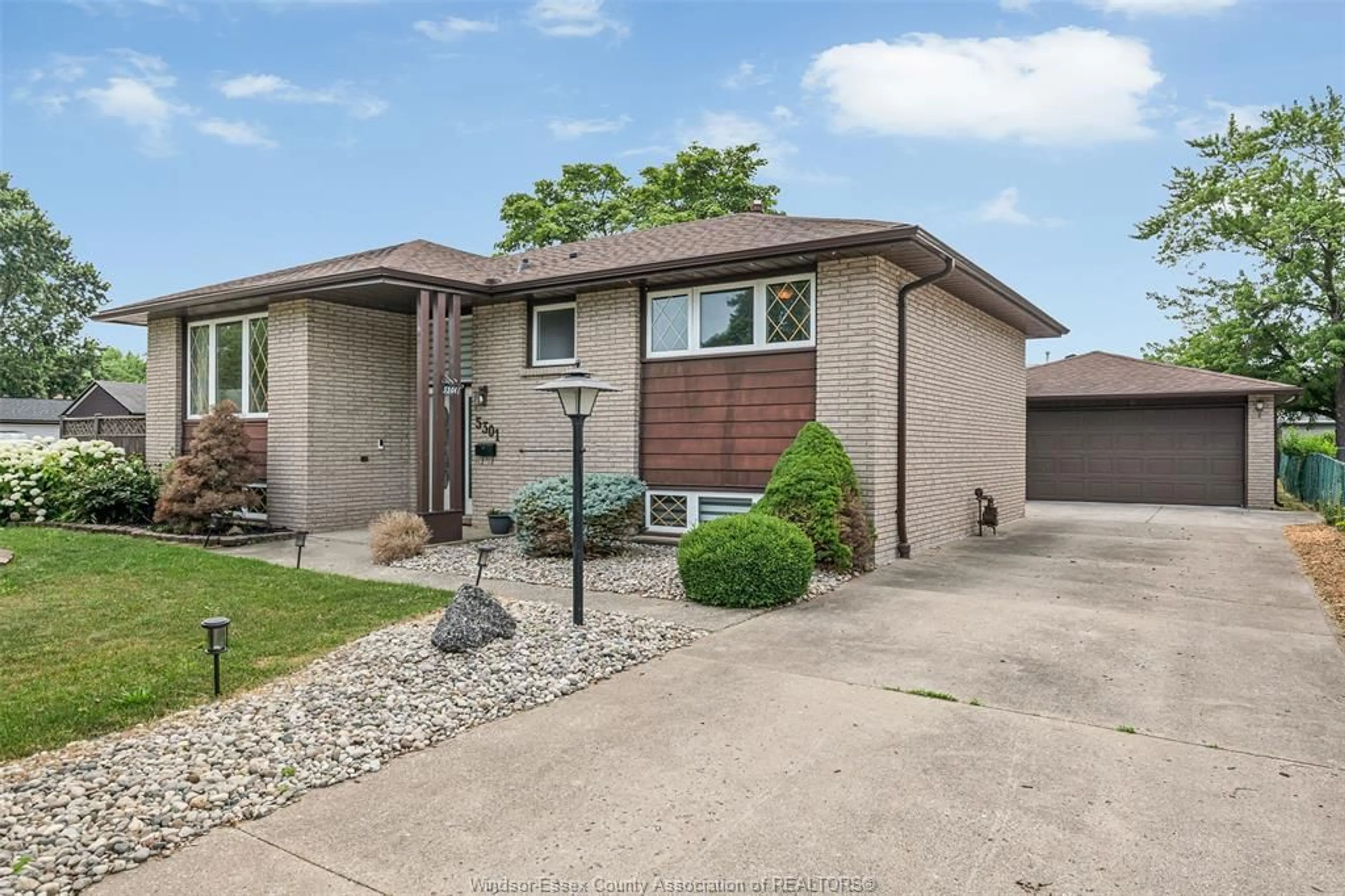 Unknown for 5301 CLARENCE DRIVE, Windsor Ontario N8T 2H1