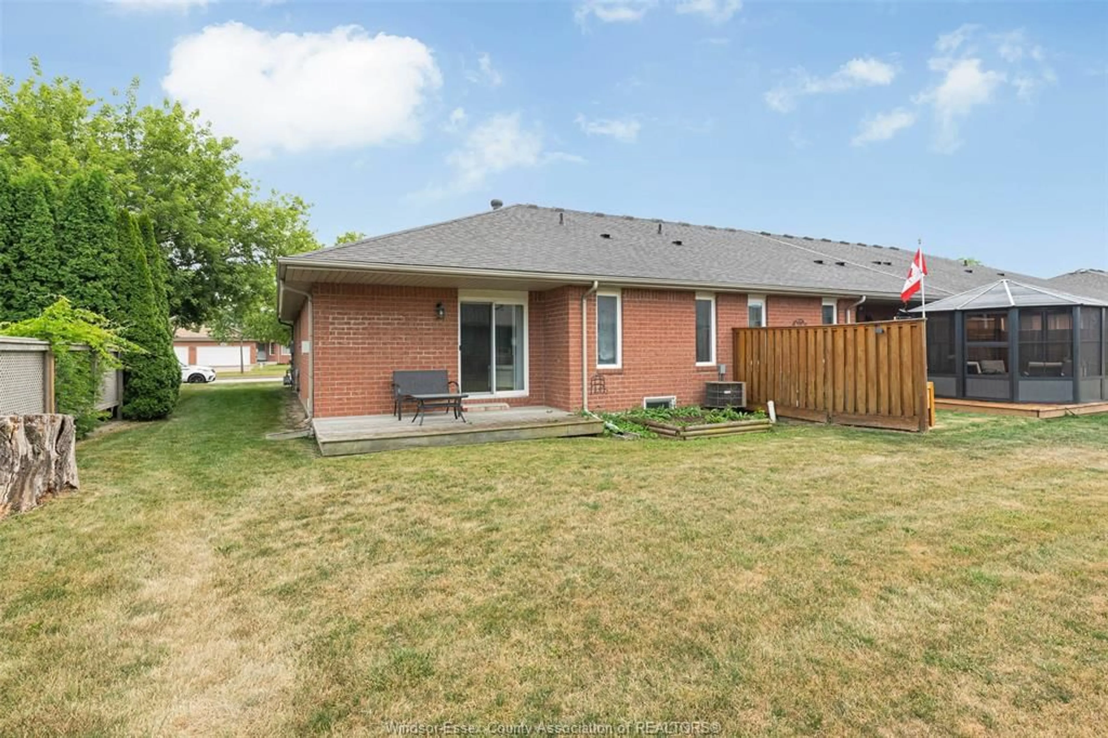 Unknown for 11146 FIRGROVE, Windsor Ontario N8P 1M4
