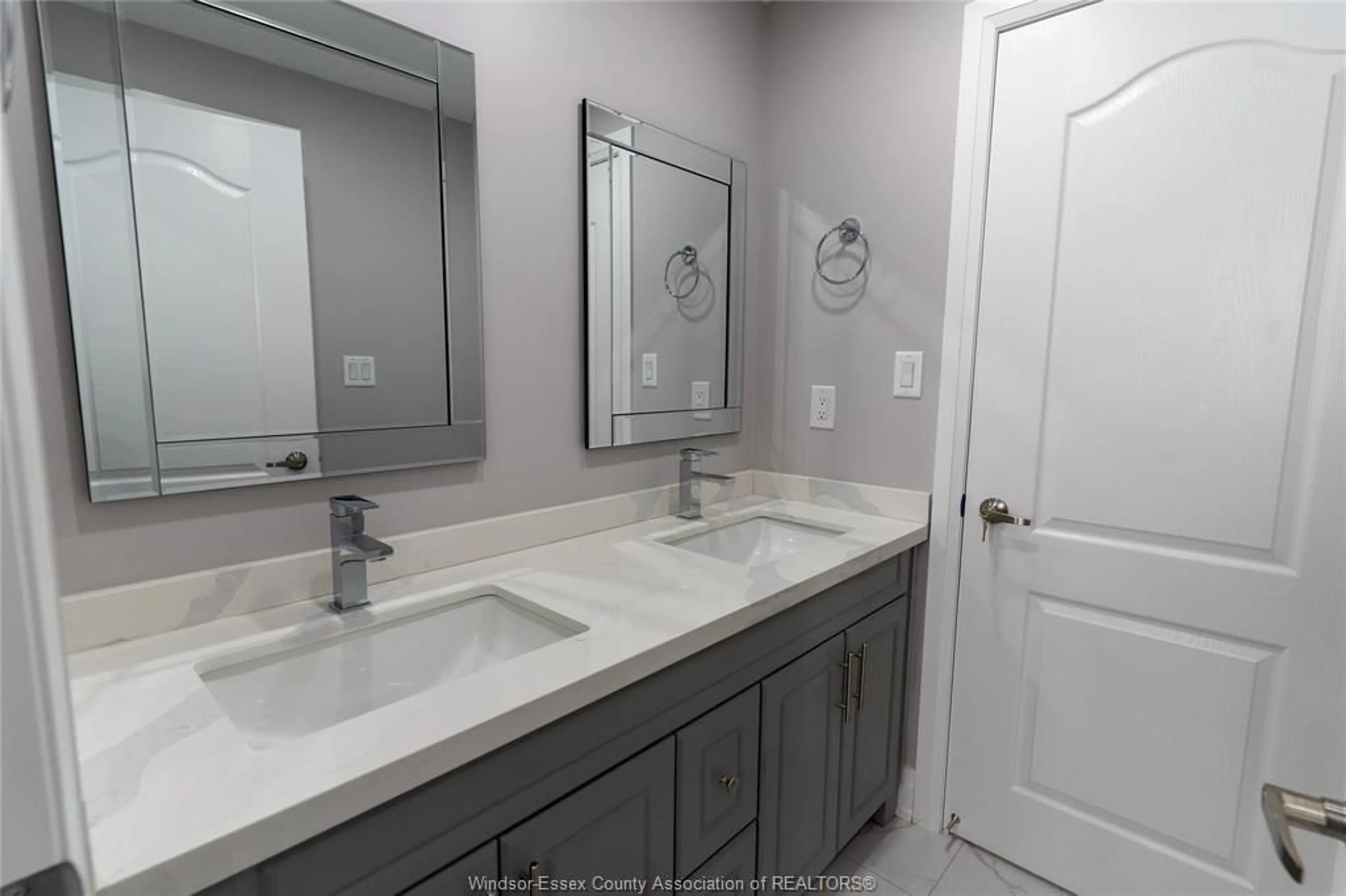 Contemporary bathroom, ceramic/tile floor for 765 DOUGALL, Windsor Ontario N9A 4P9