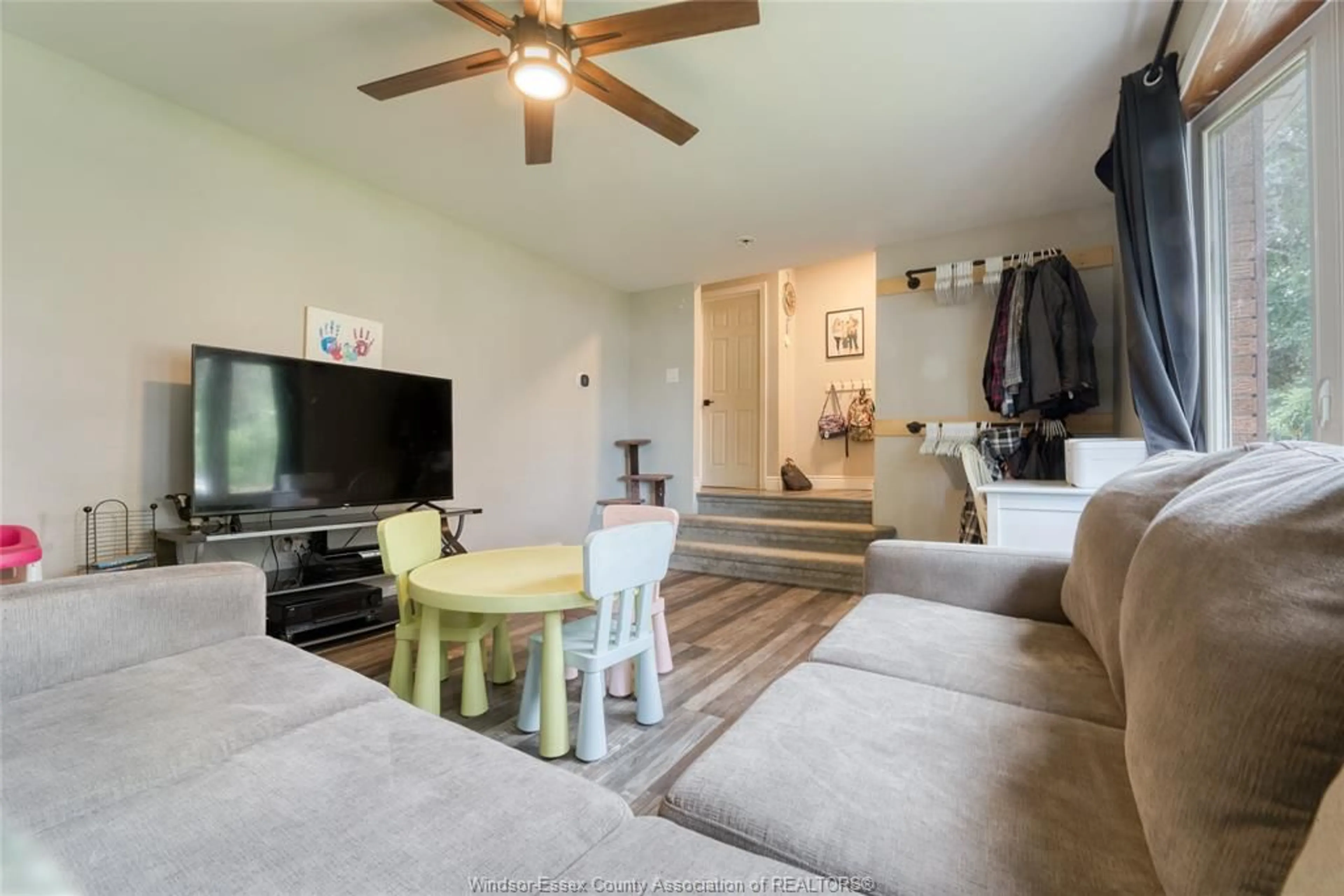 Living room with furniture, unknown for 321 MCCURDY, Amherstburg Ontario N9V 3B8