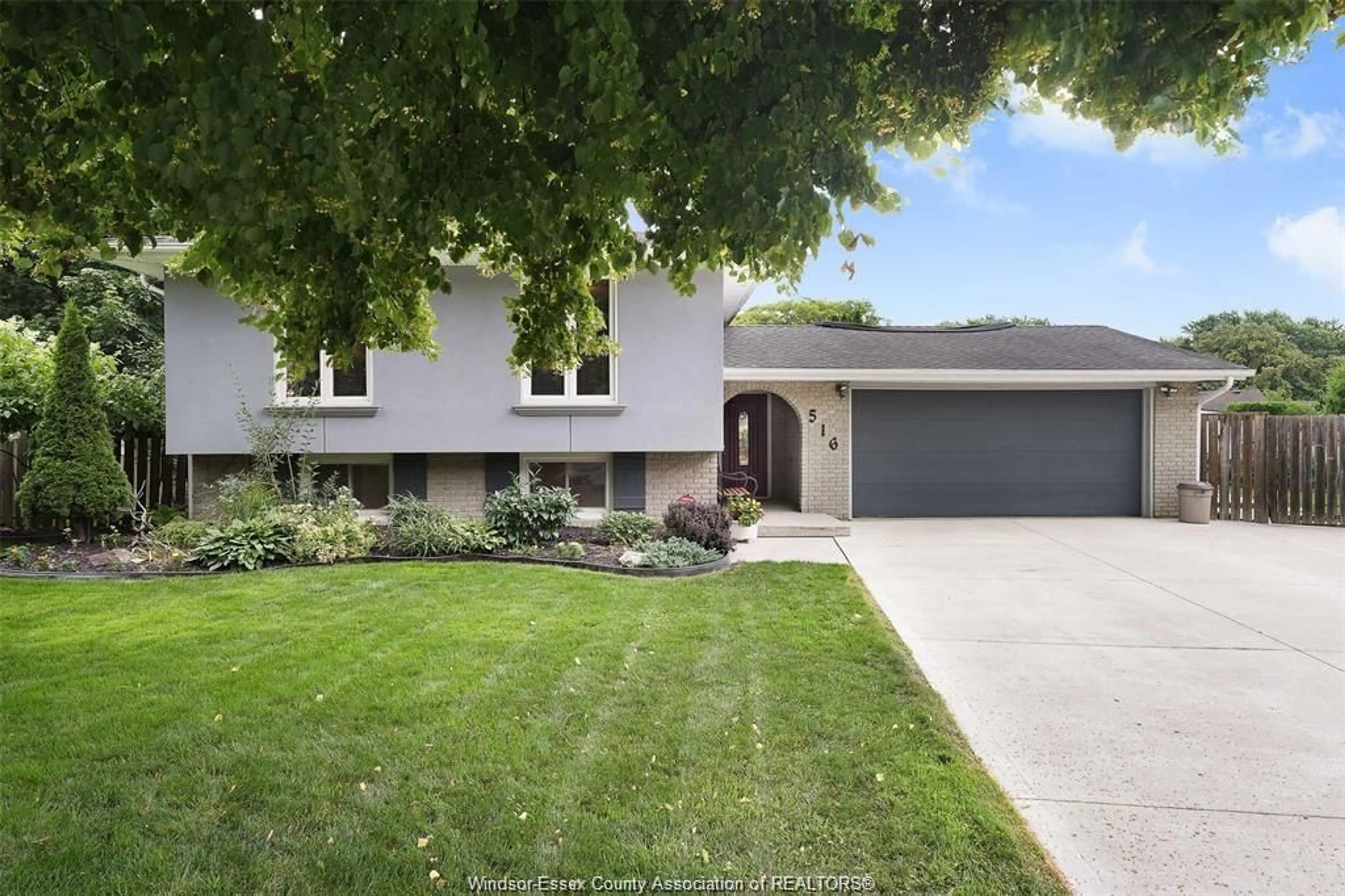 Unknown for 516 WELLWOOD Crt, Tecumseh Ontario N8N 5E2