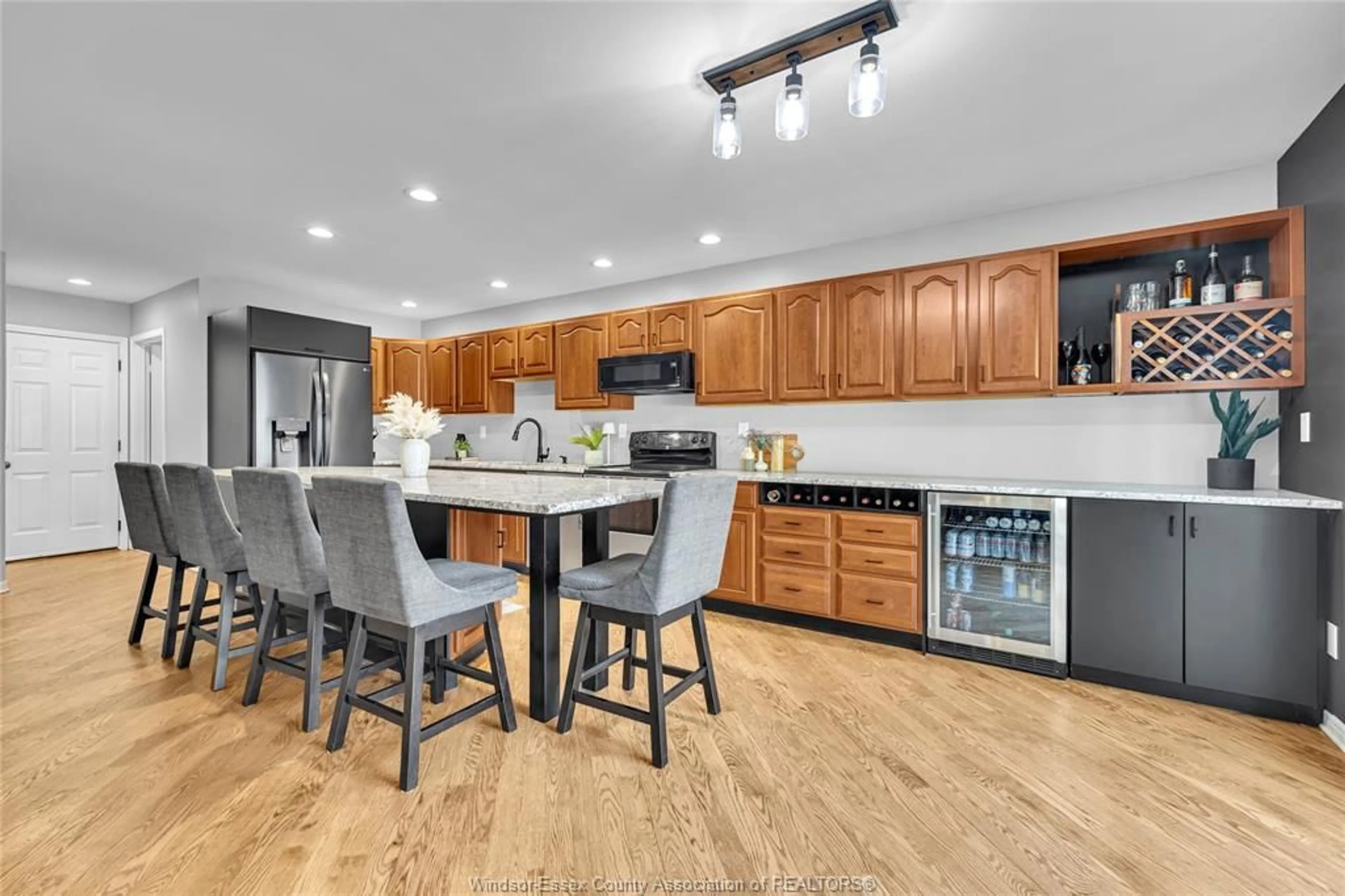 Open concept kitchen, unknown for 211 BAYBERRY, Lakeshore Ontario N0R 1A0