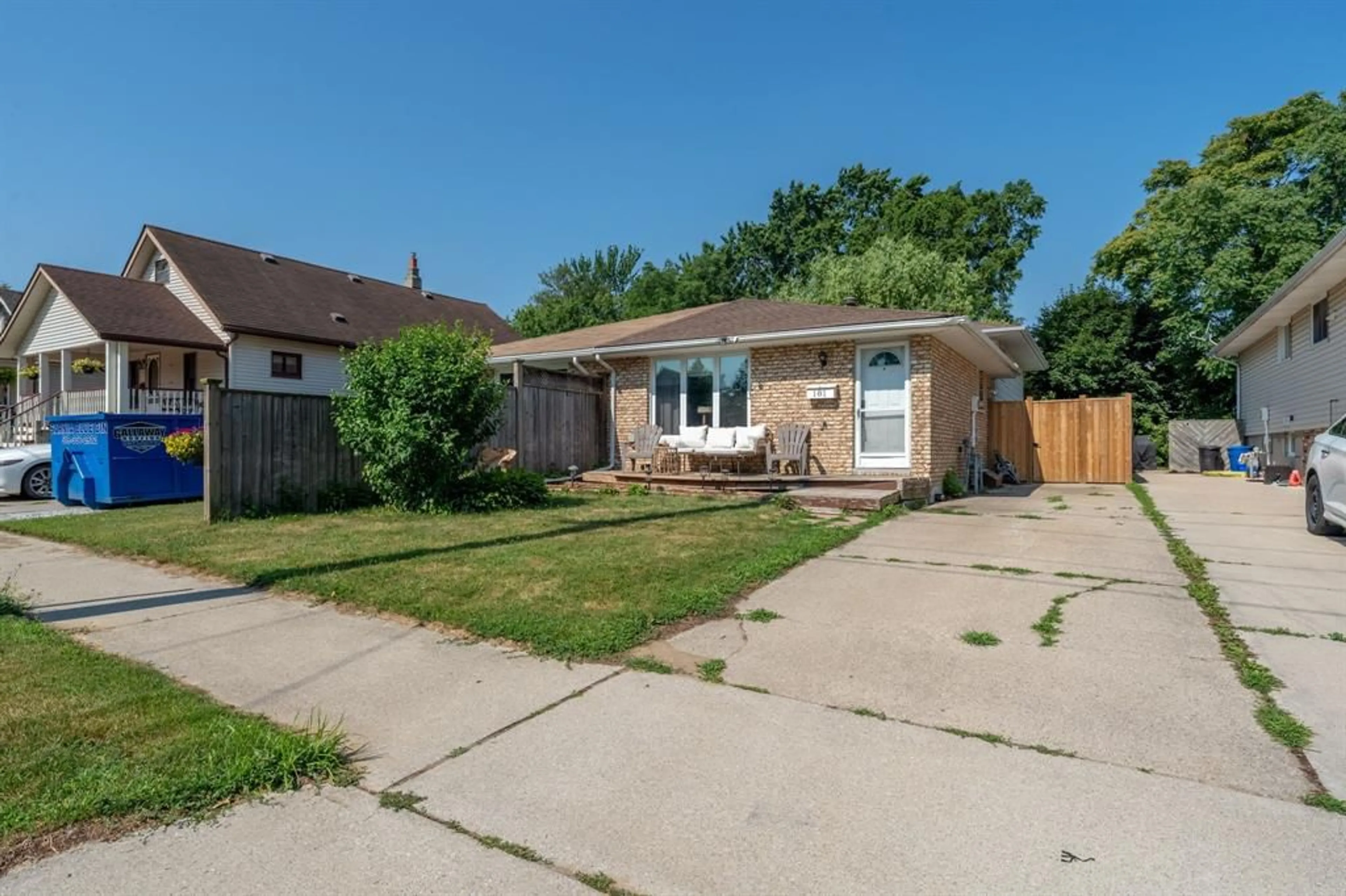 Unknown for 181 COLLINGWOOD St, Sarnia Ontario N7T 6N1