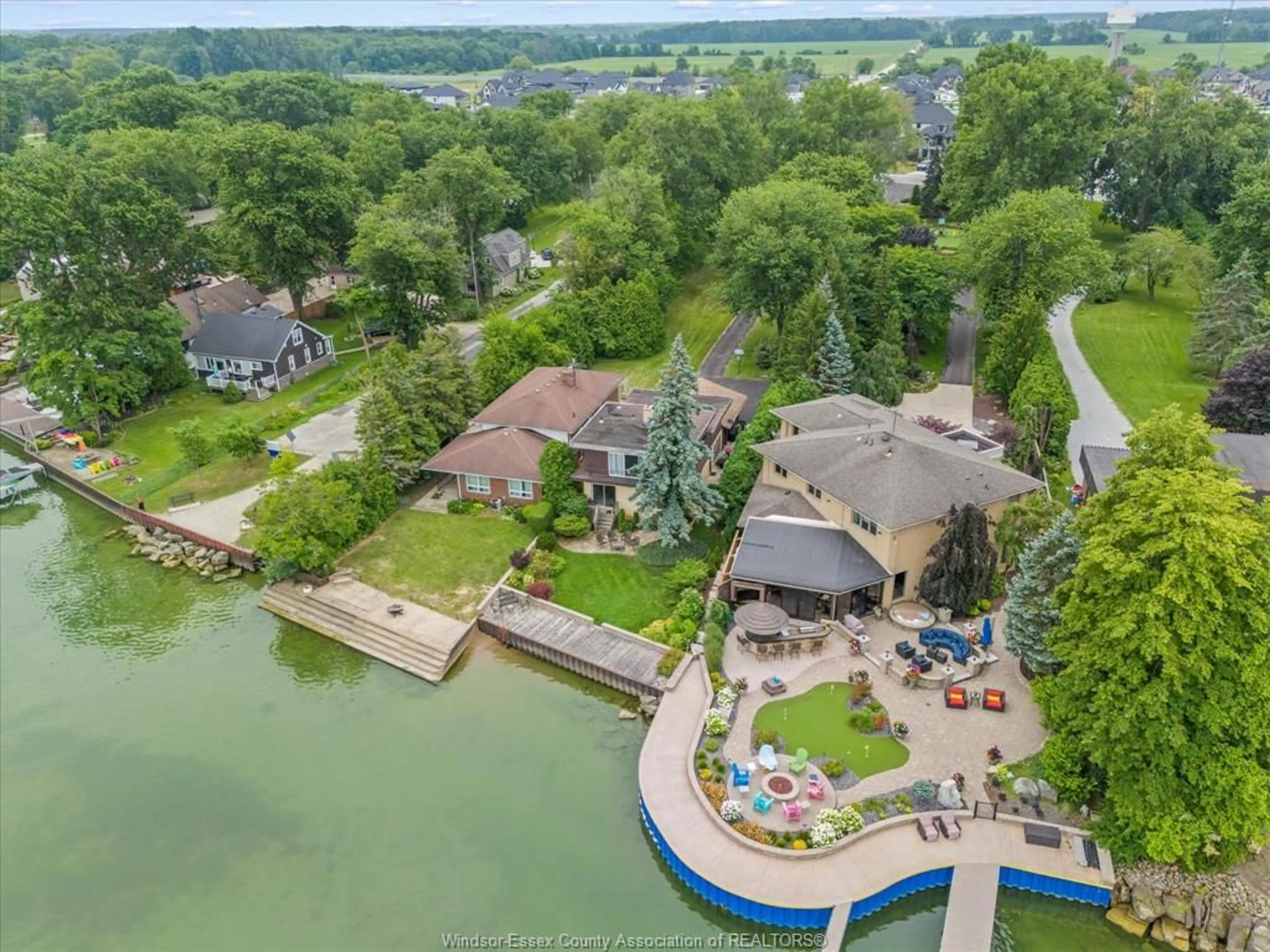 A pic from outside/outdoor area/front of a property/back of a property/a pic from drone, water/lake/river/ocean view for 696 Old Tecumseh Rd, Lakeshore Ontario N0R 1A0