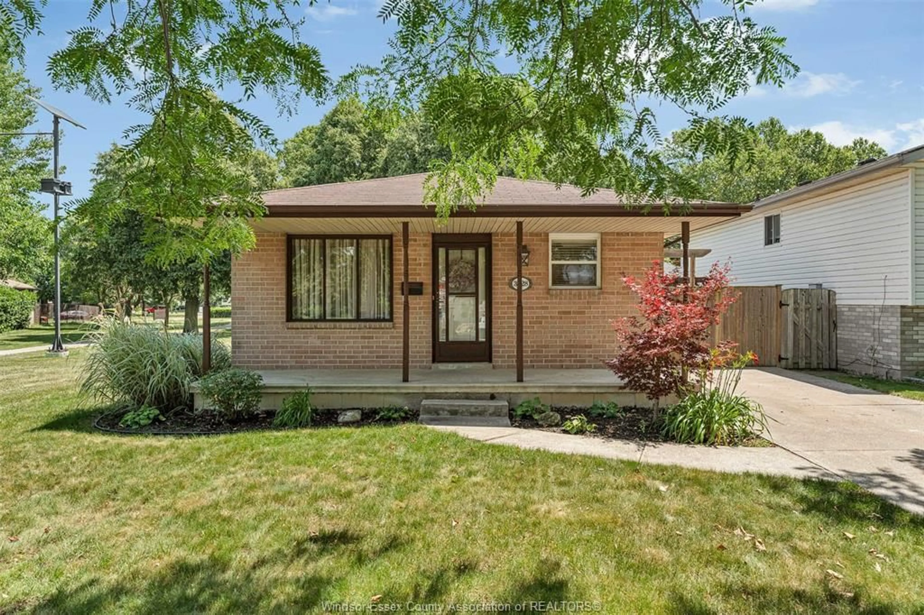 Home with brick exterior material, street for 3128 LOEBACH Dr, Windsor Ontario N8T 3M8