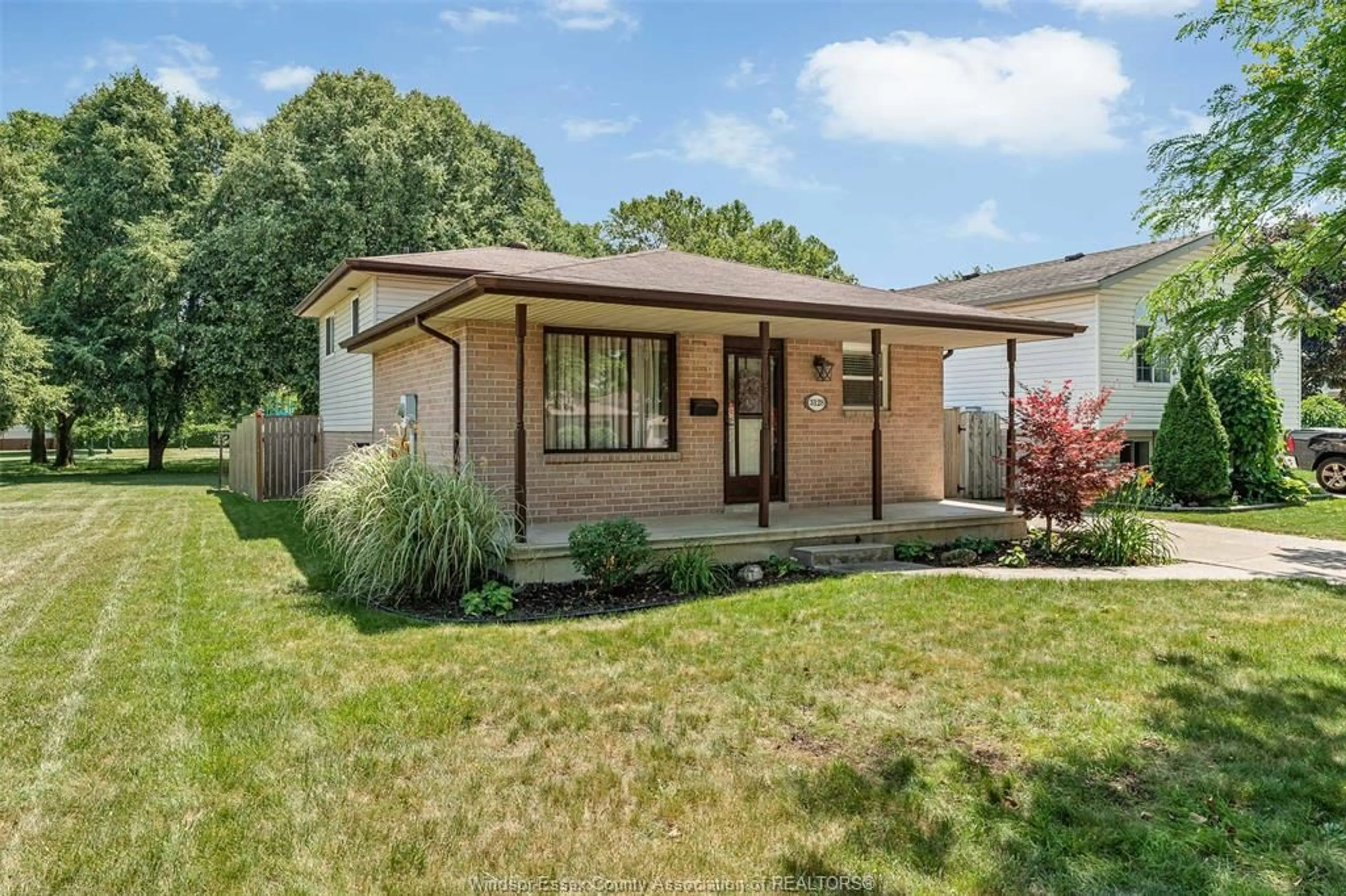 Home with brick exterior material, street for 3128 LOEBACH Dr, Windsor Ontario N8T 3M8