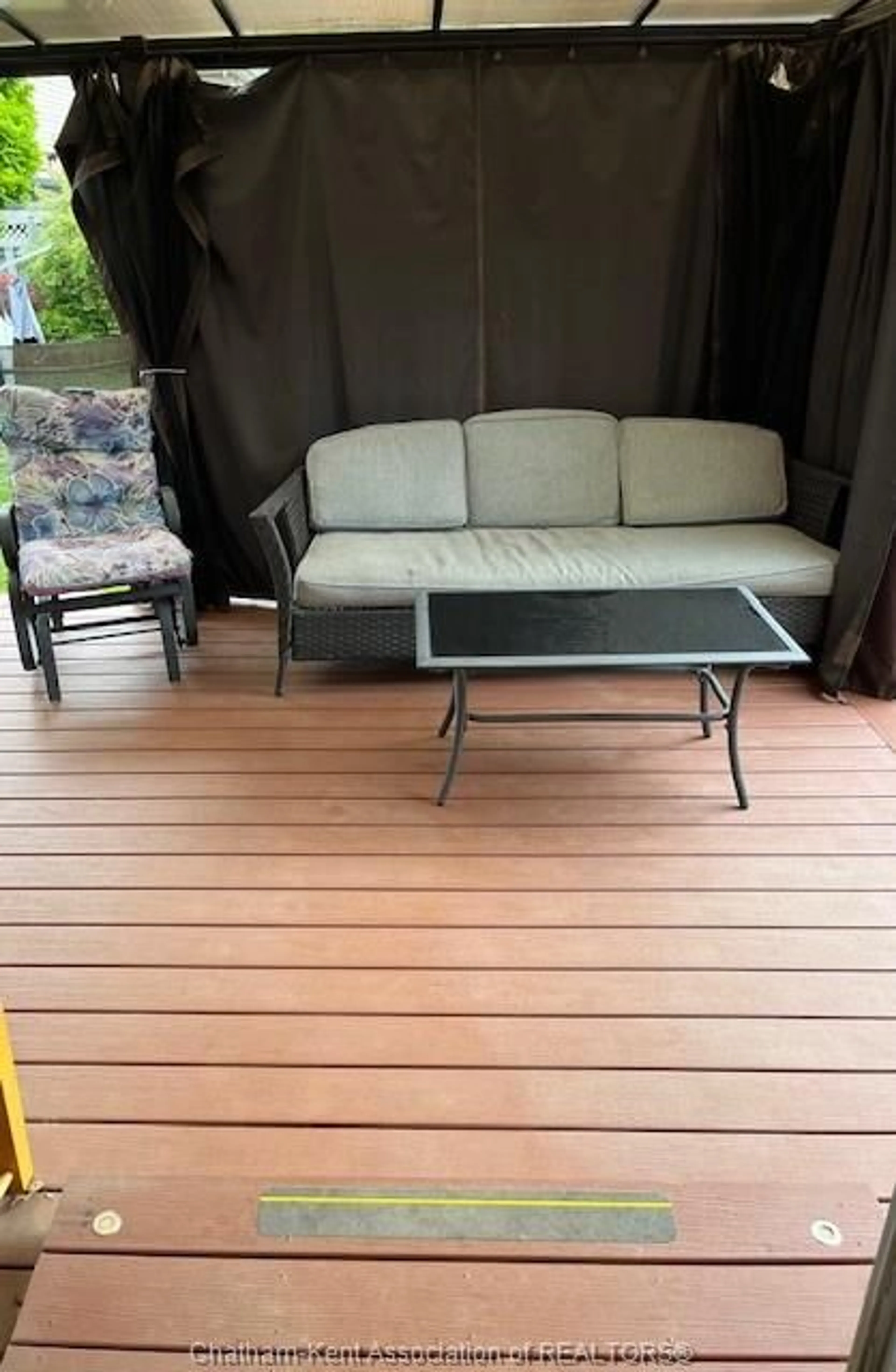 Patio, street for 147 St Michael Ave, Chatham Ontario N7M 6A8