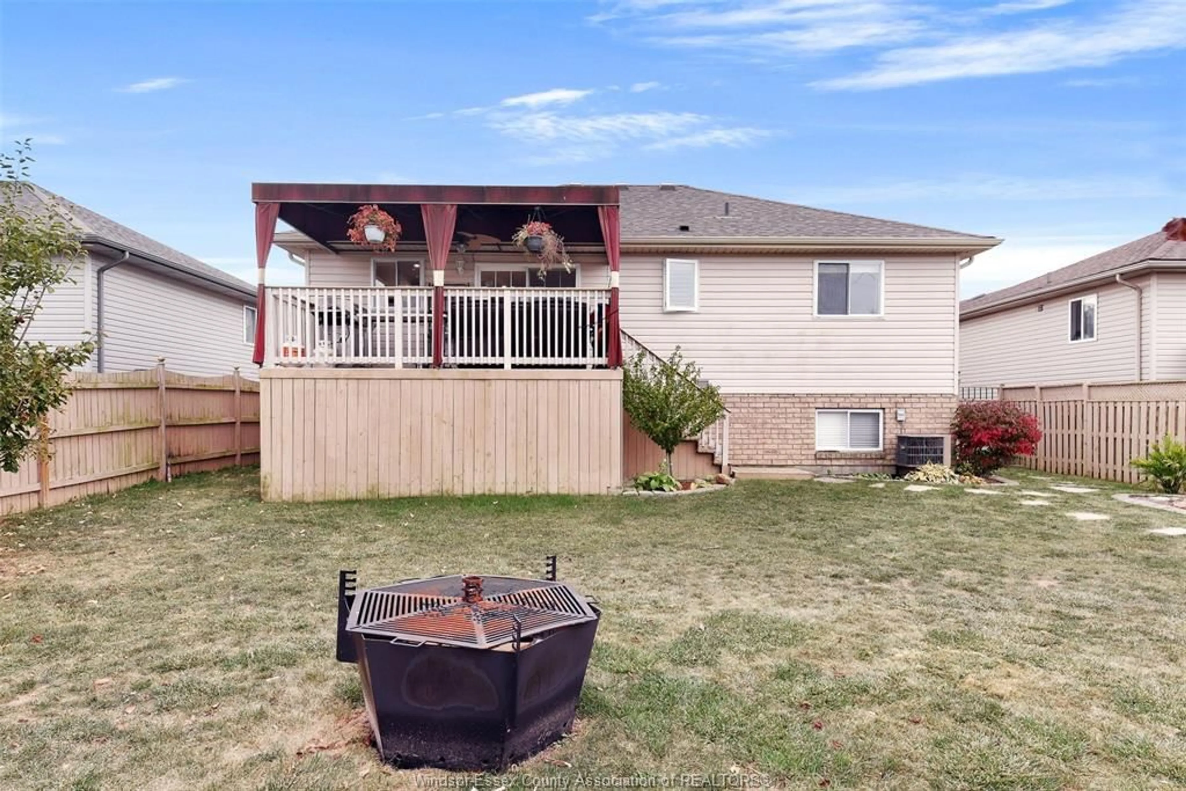 Unknown for 6 Homesteads, Tilbury Ontario N0P 2L0
