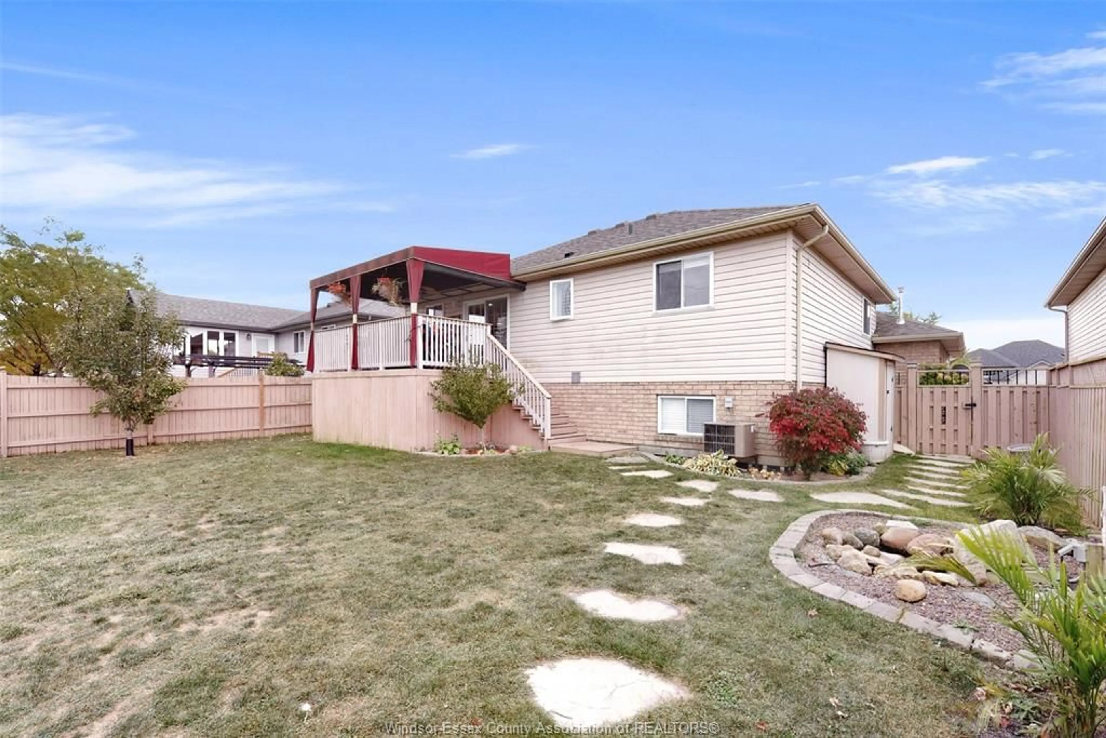 Unknown for 6 Homesteads, Tilbury Ontario N0P 2L0