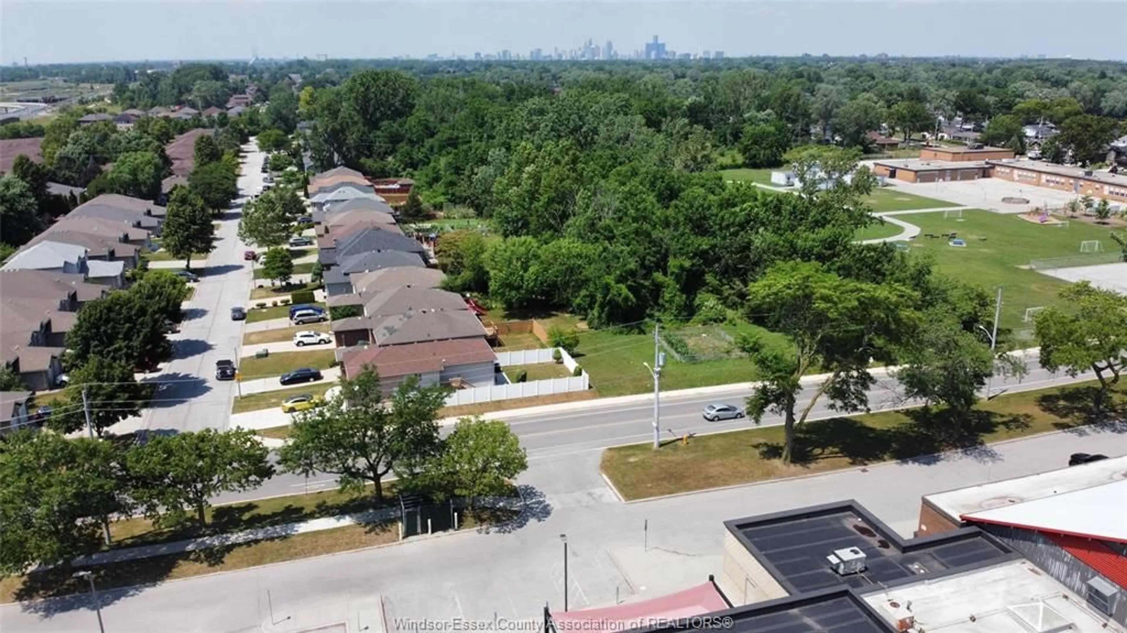 A pic from outside/outdoor area/front of a property/back of a property/a pic from drone, city buildings view from balcony for V/L BETTS, Windsor Ontario N9E 4T7