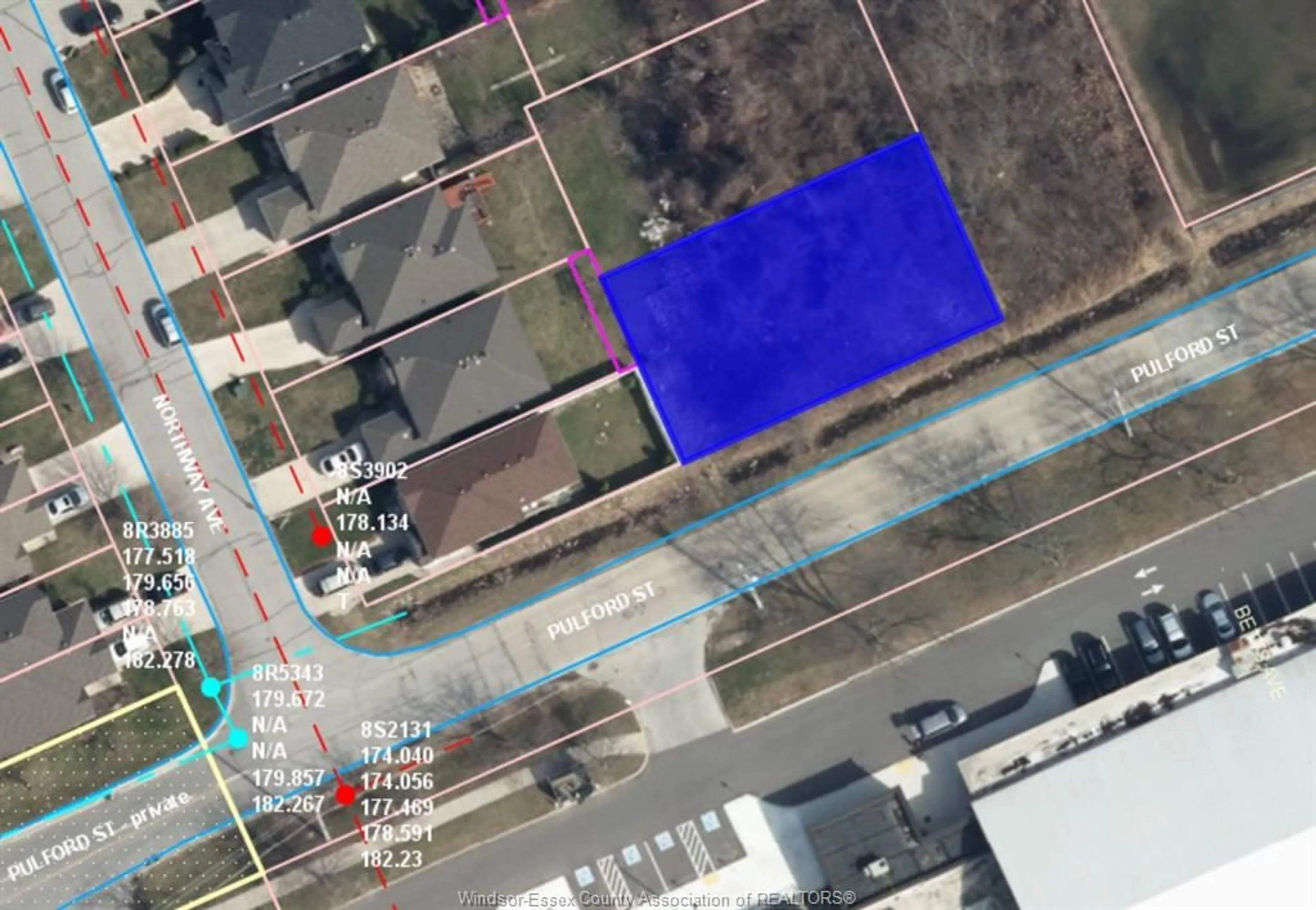 A pic from outside/outdoor area/front of a property/back of a property/a pic from drone, street for V/L BETTS, Windsor Ontario N9E 4T7