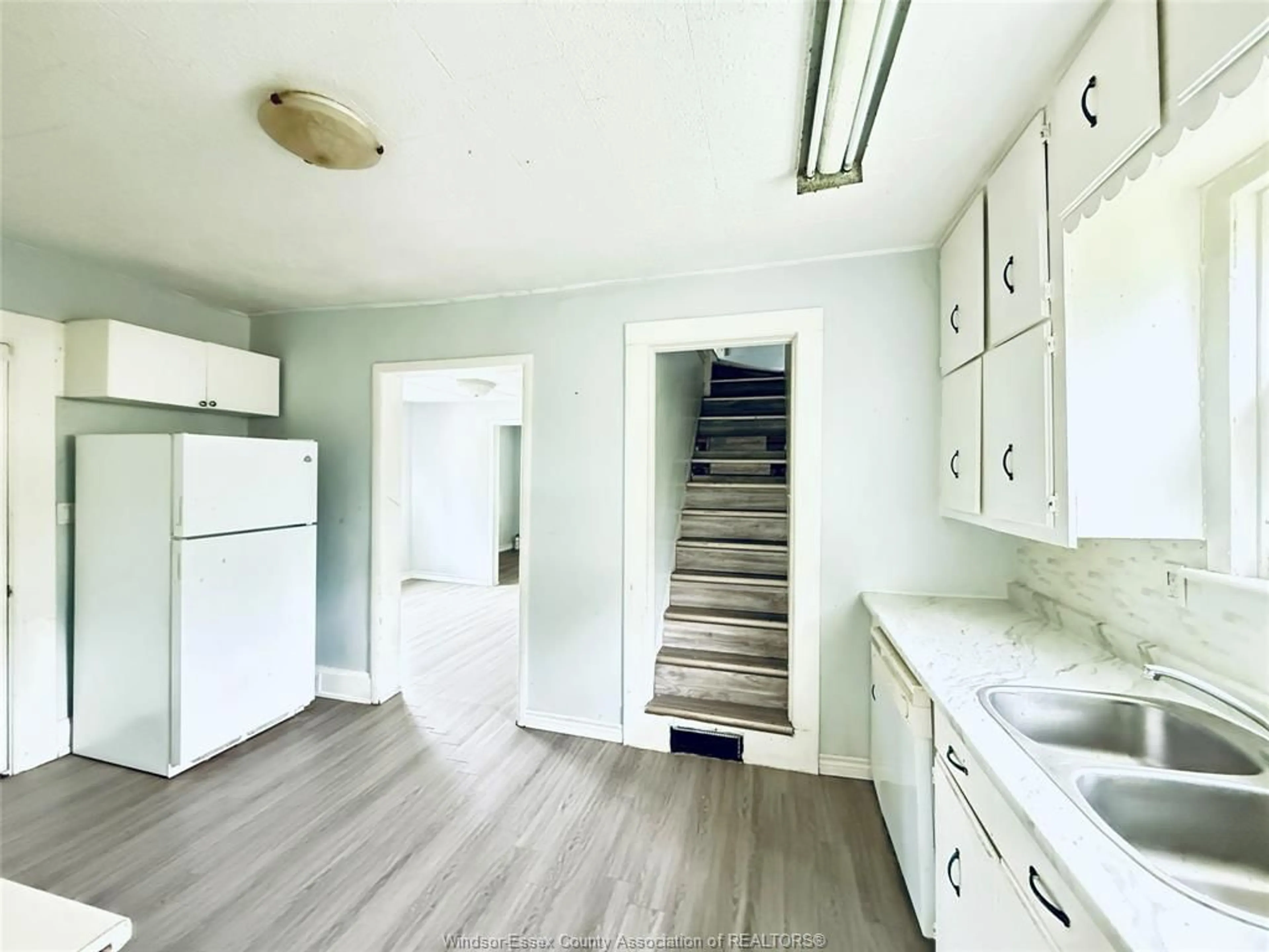 Unknown for 88 Lorne Ave, Chatham Ontario N7M 1R9