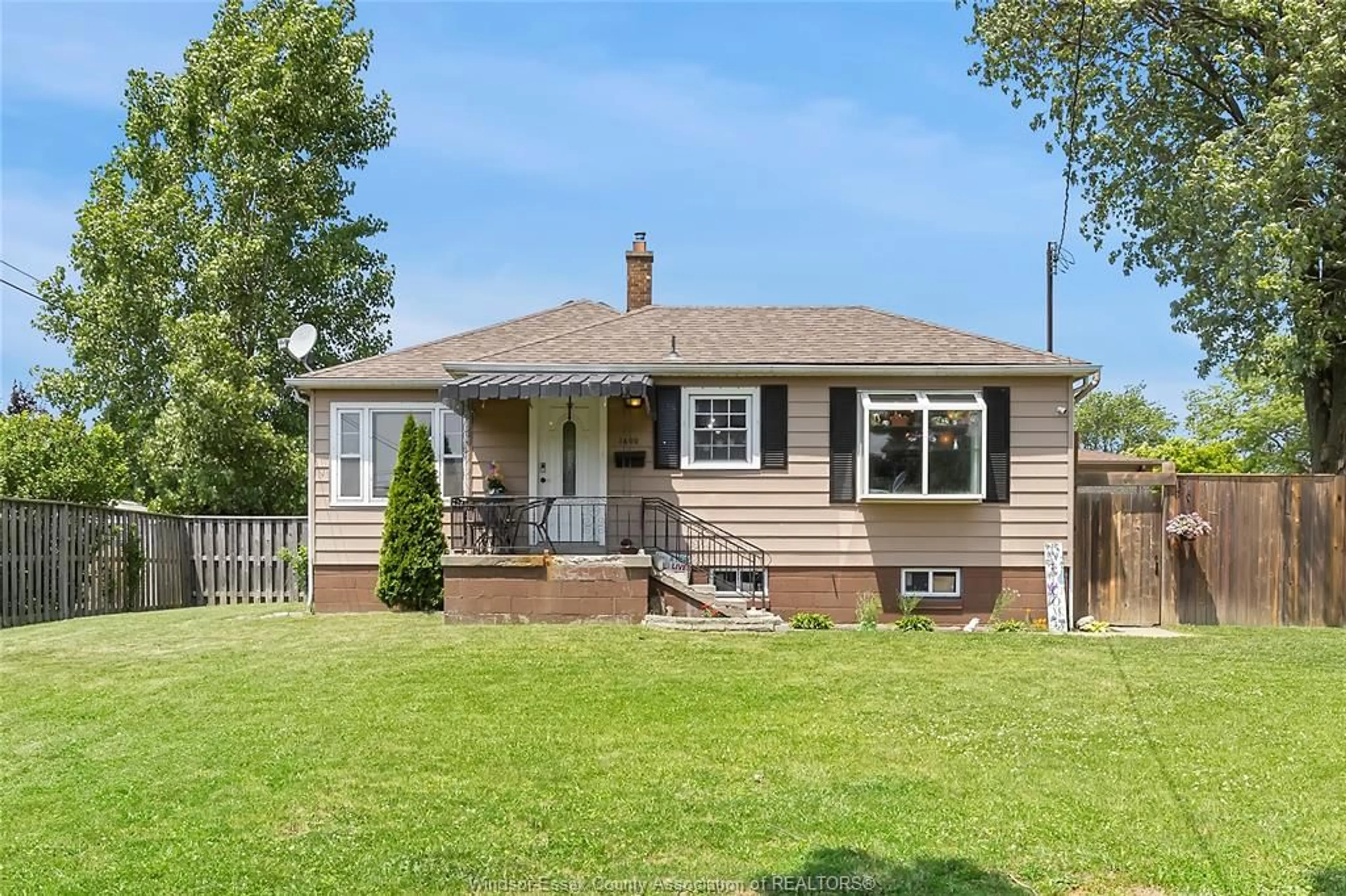 Unknown for 1600 GRAND MARAIS Rd, Windsor Ontario N8W 1W2