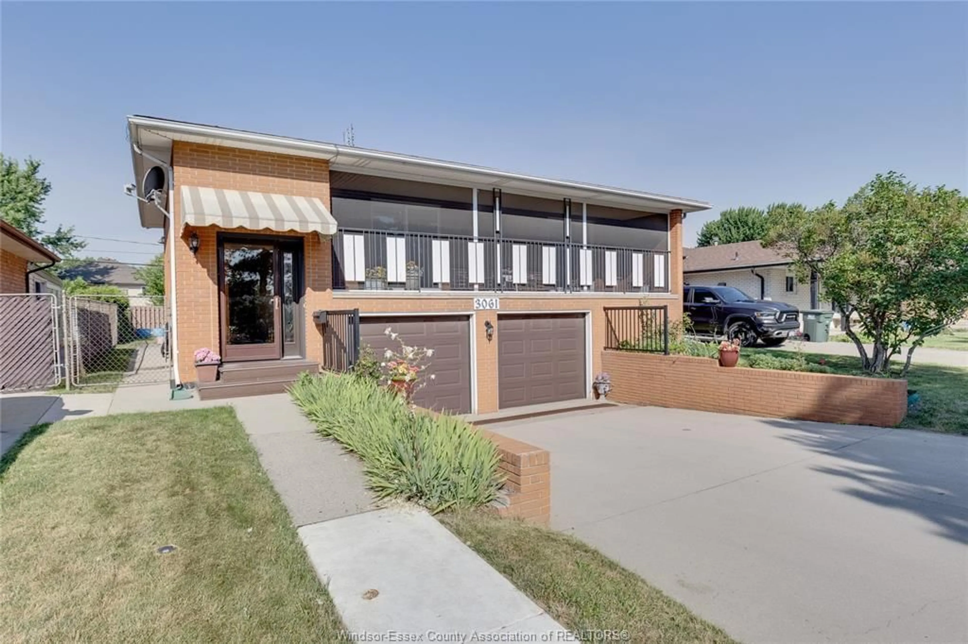 Home with brick exterior material, street for 3061 JEFFERSON, Windsor Ontario N8T 3B8
