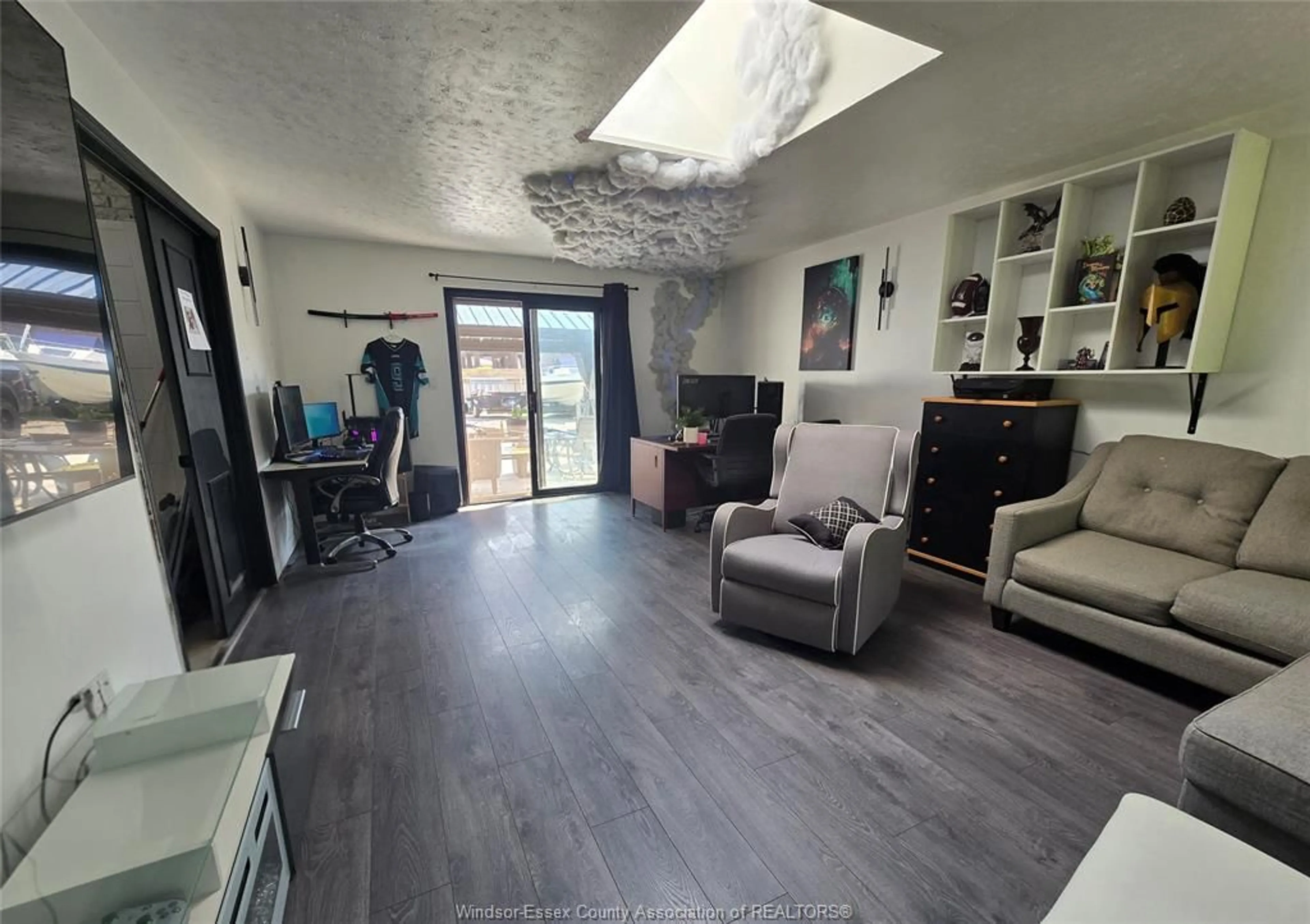 A pic of a room for 1222 REAUME Rd, LaSalle Ontario N9J 1C1