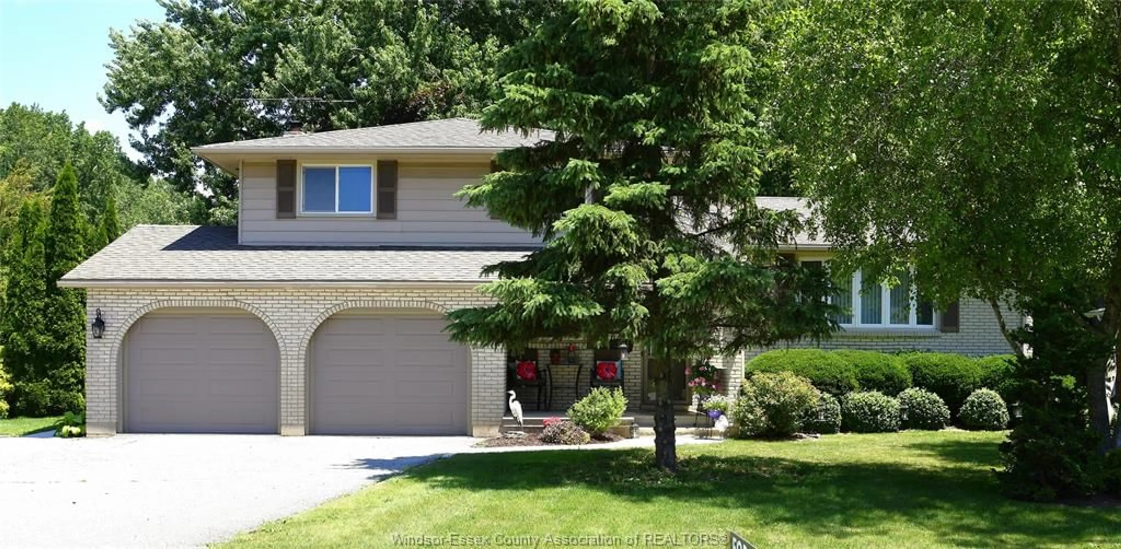 Home with vinyl exterior material, street for 6670 MALDEN Rd, LaSalle Ontario N9H 1T6