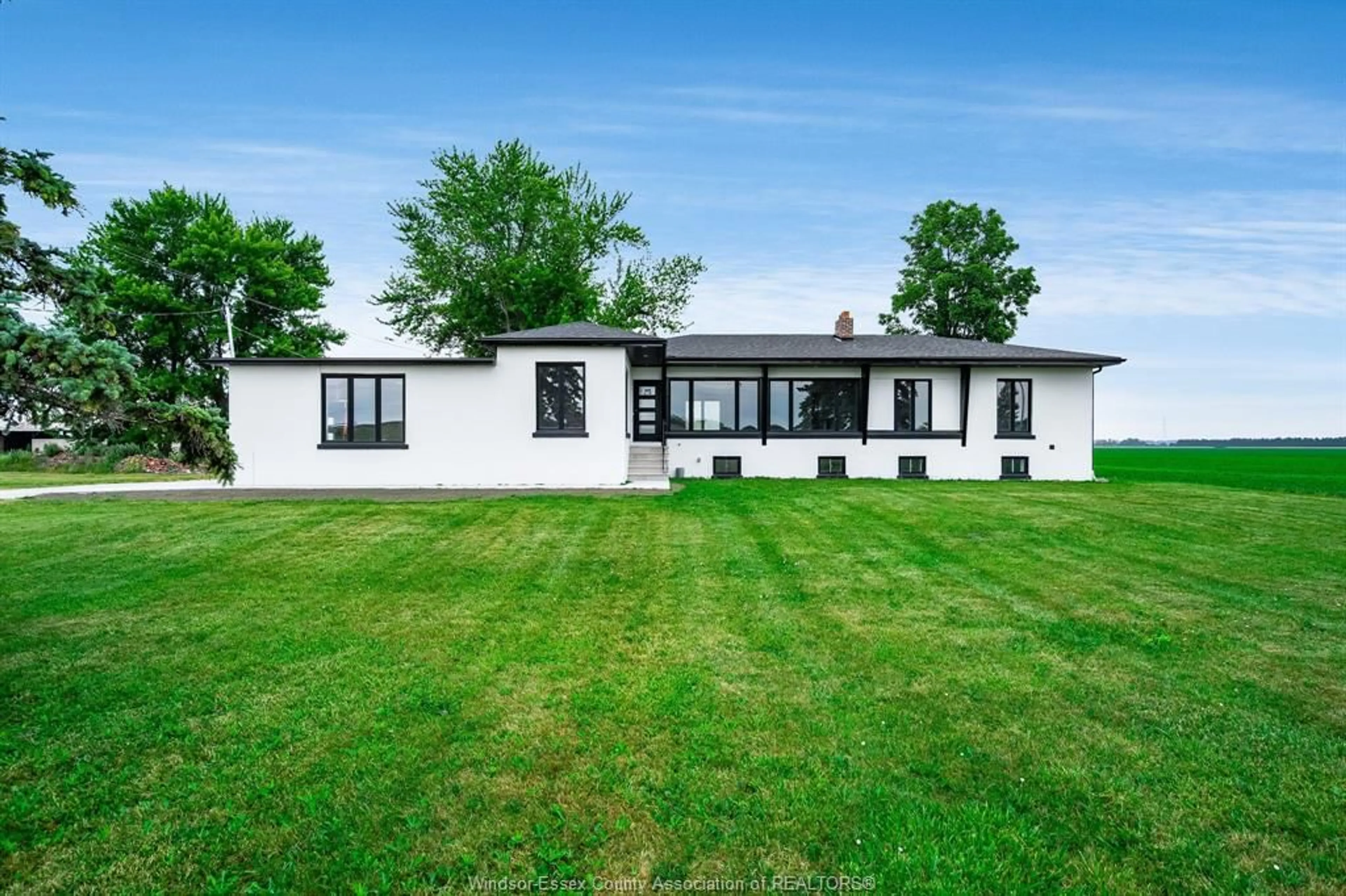 A pic from outside/outdoor area/front of a property/back of a property/a pic from drone, building for 6511 Queens Line, Raleigh Township Ontario N7M 5T1