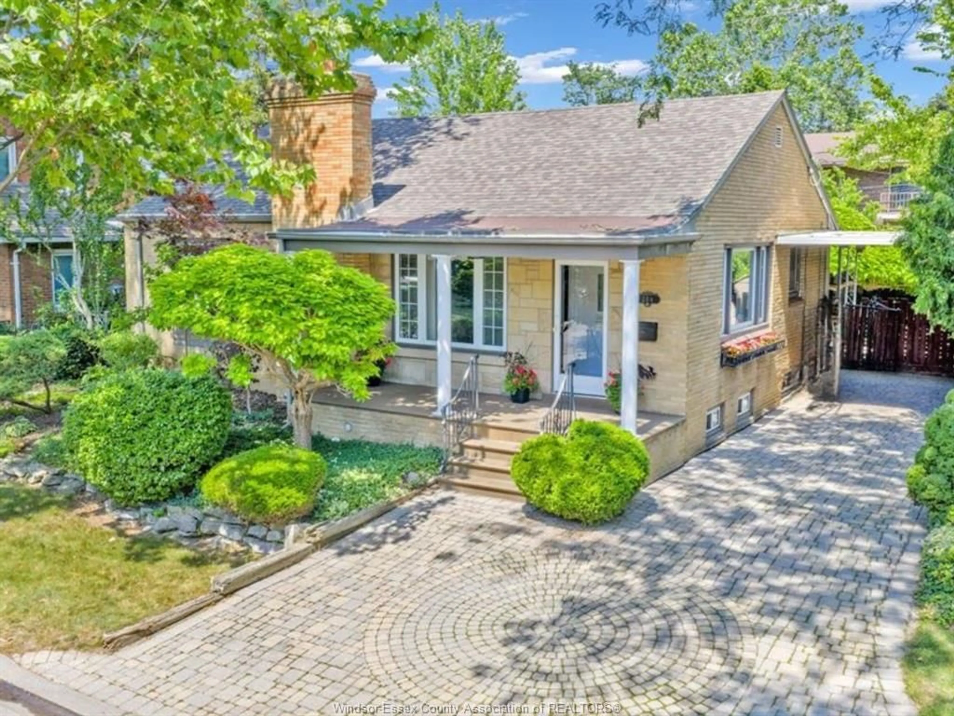 Home with brick exterior material, street for 284 PRADO, Windsor Ontario N8S 2H1