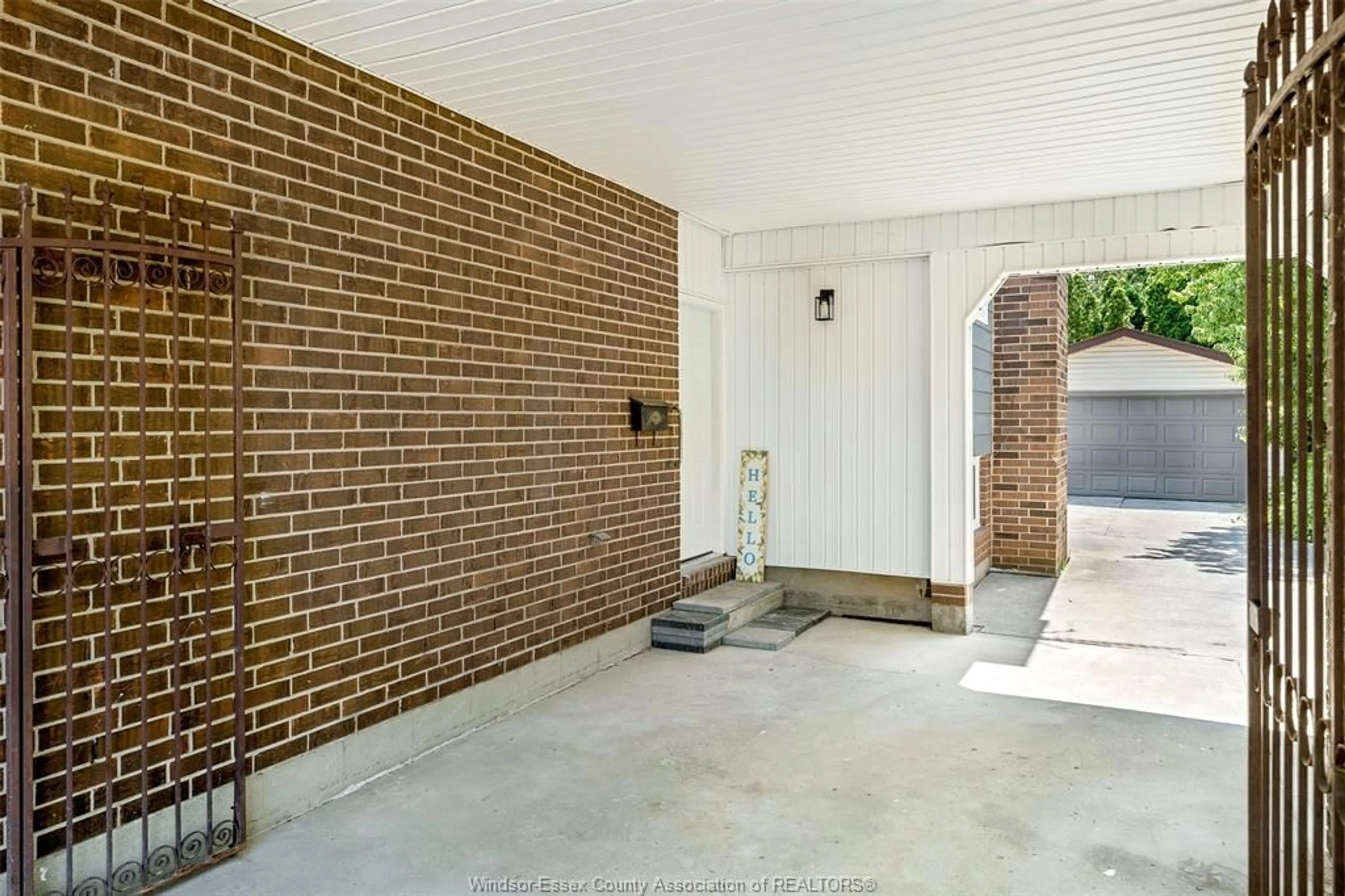 Unknown for 2977 FOREST GLADE, Windsor Ontario N8R 1L6