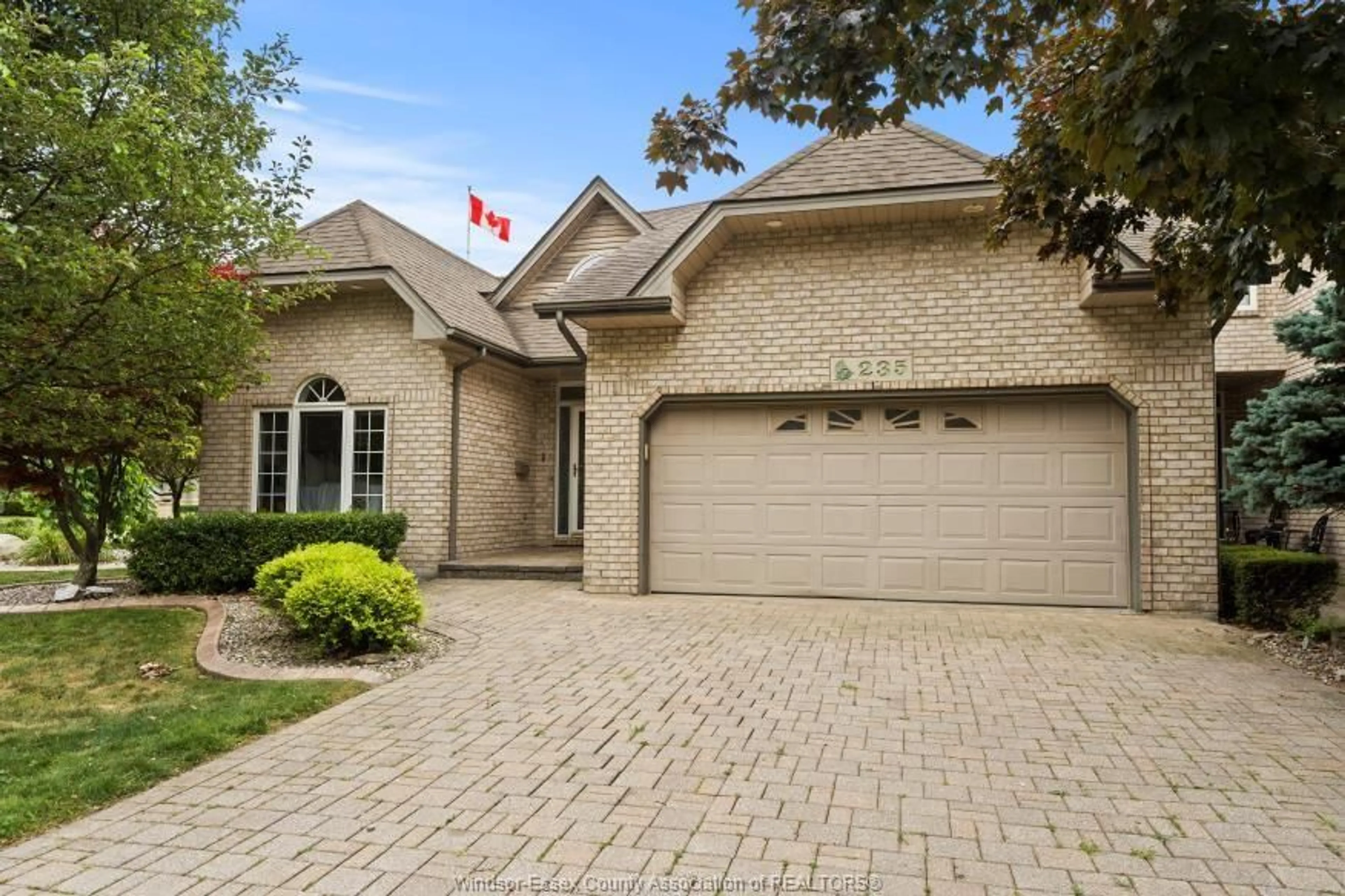Home with brick exterior material, street for 225 SOUTHWIND, Tecumseh Ontario N8N 4Y5