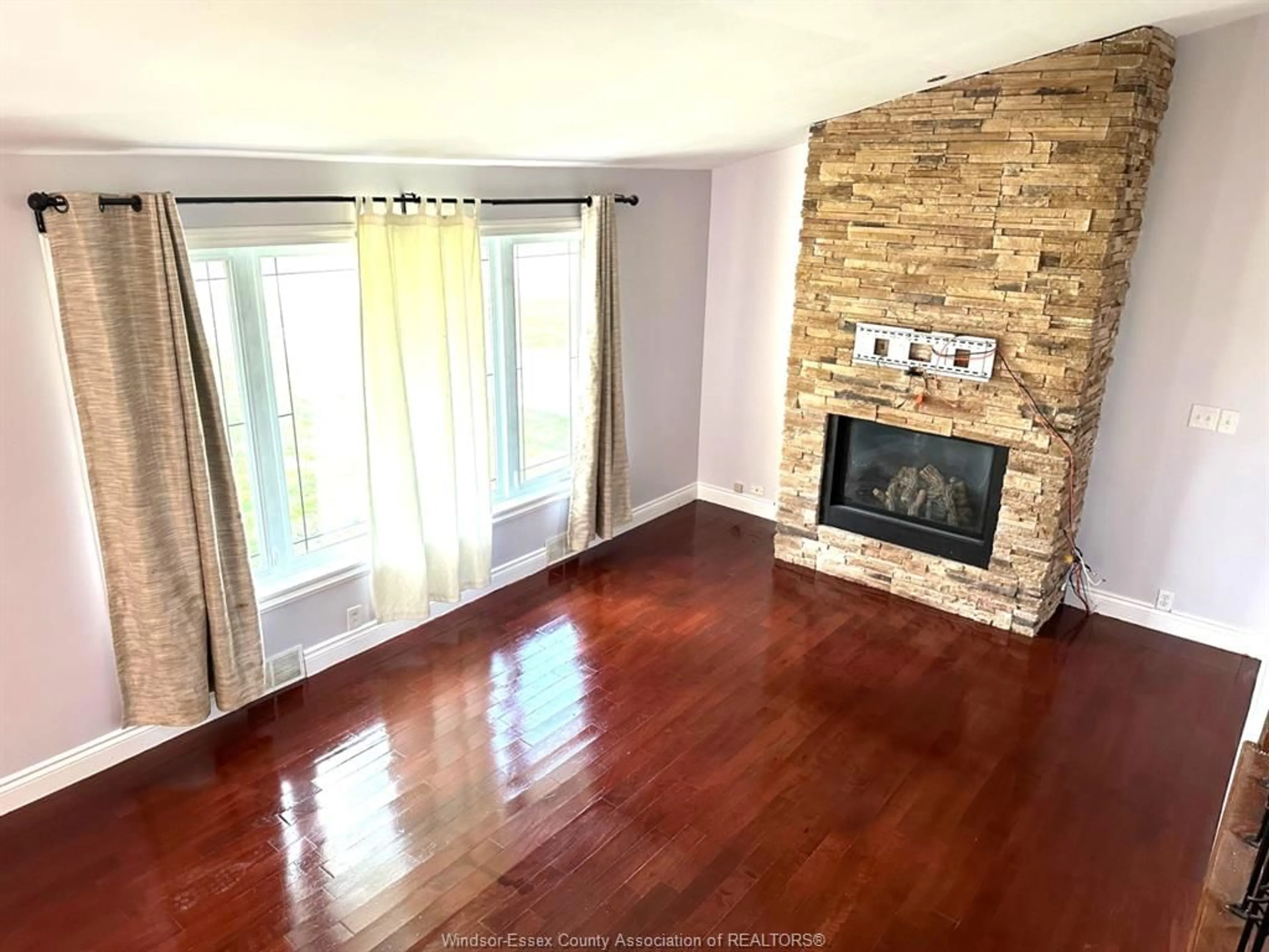 A pic of a room for 3610 Woodland, Windsor Ontario N9E 1Z8