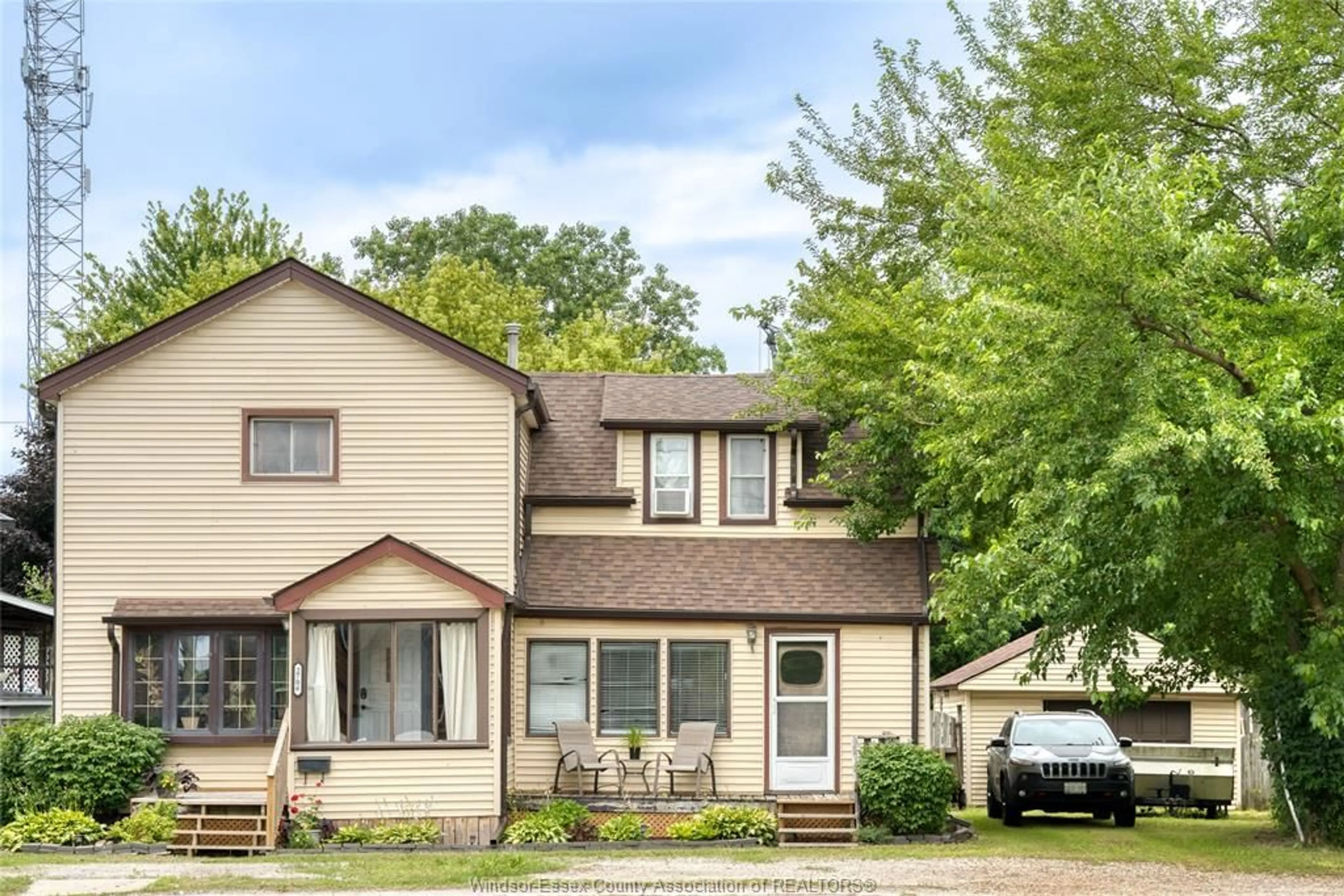 Home with vinyl exterior material, street for 2706 FRONT Rd, LaSalle Ontario N9J 2N5