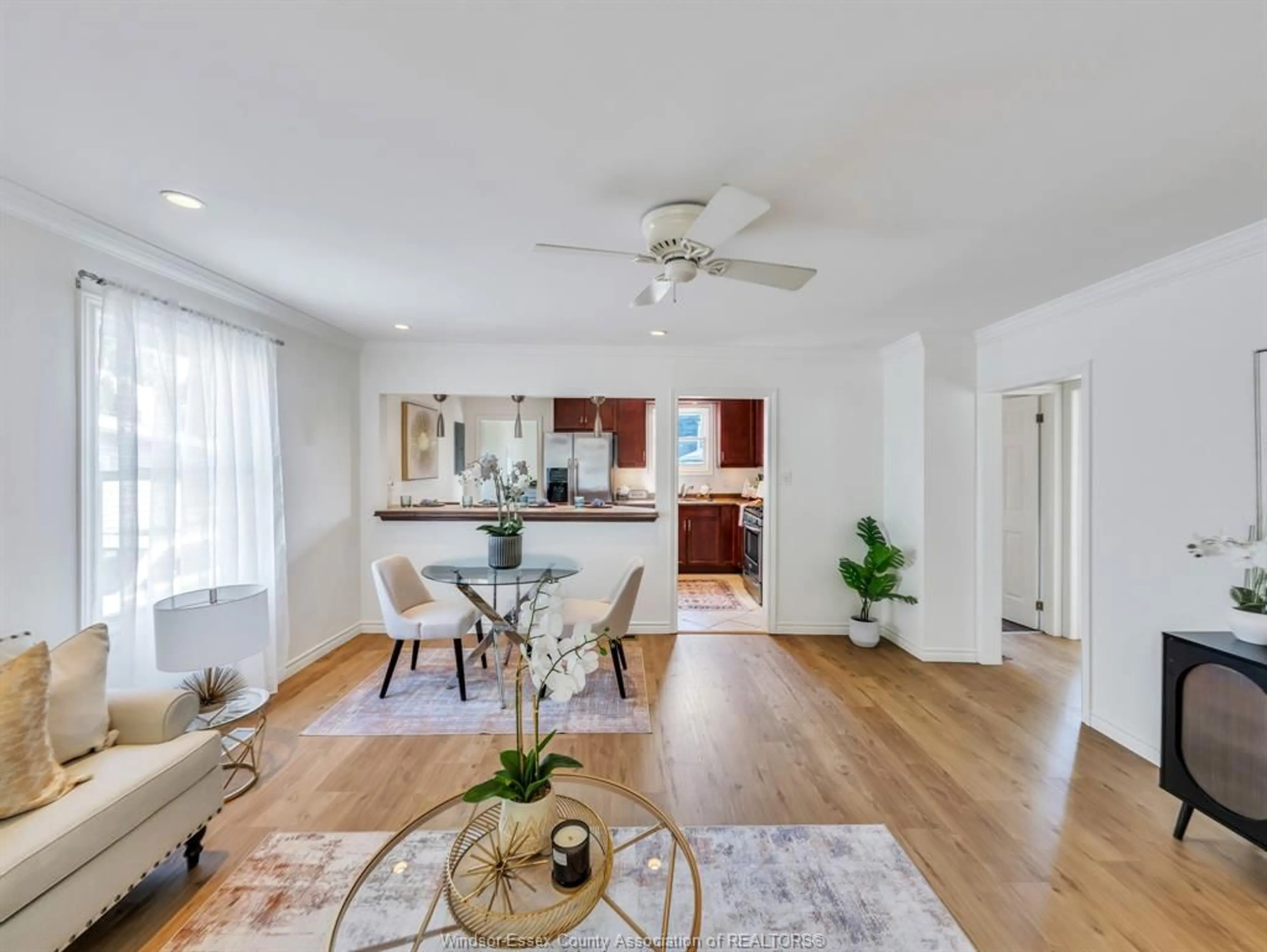 Open concept kitchen, wood/laminate floor for 1634 AUBIN Rd, Windsor Ontario N8Y 4G4