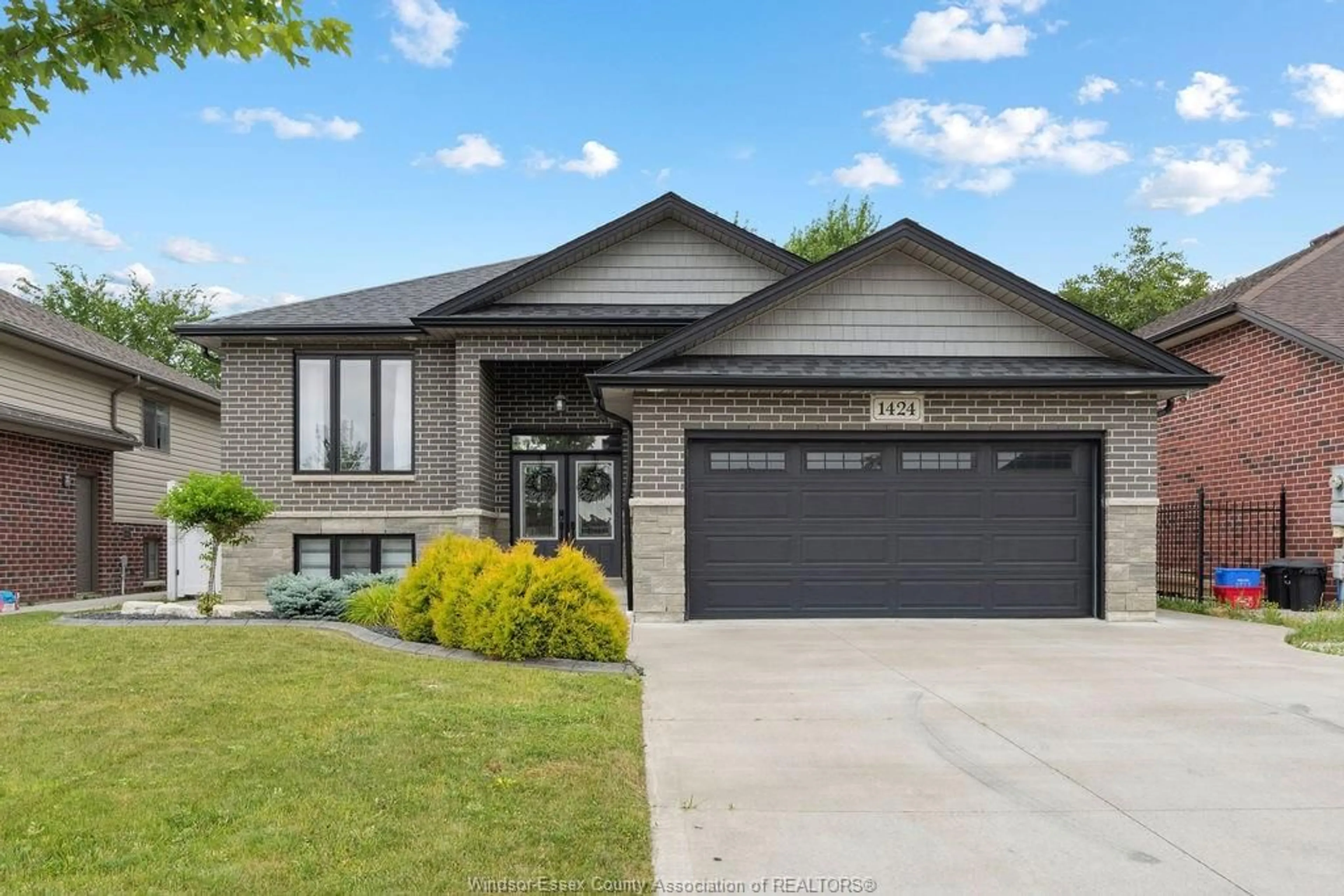 Home with brick exterior material, street for 1424 HARRISON St, LaSalle Ontario N9H 0E9