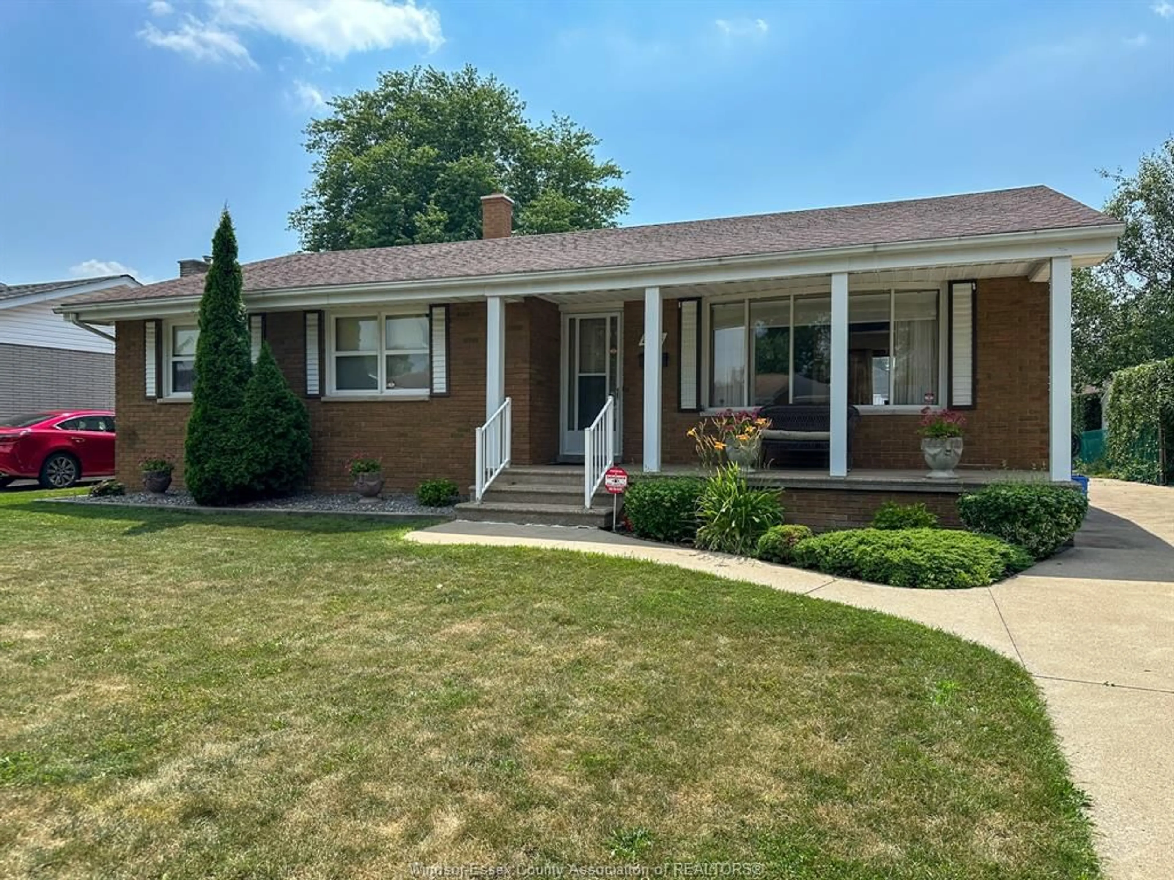 Home with brick exterior material, street for 2965 ST PATRICK'S, Windsor Ontario N9E 3G8