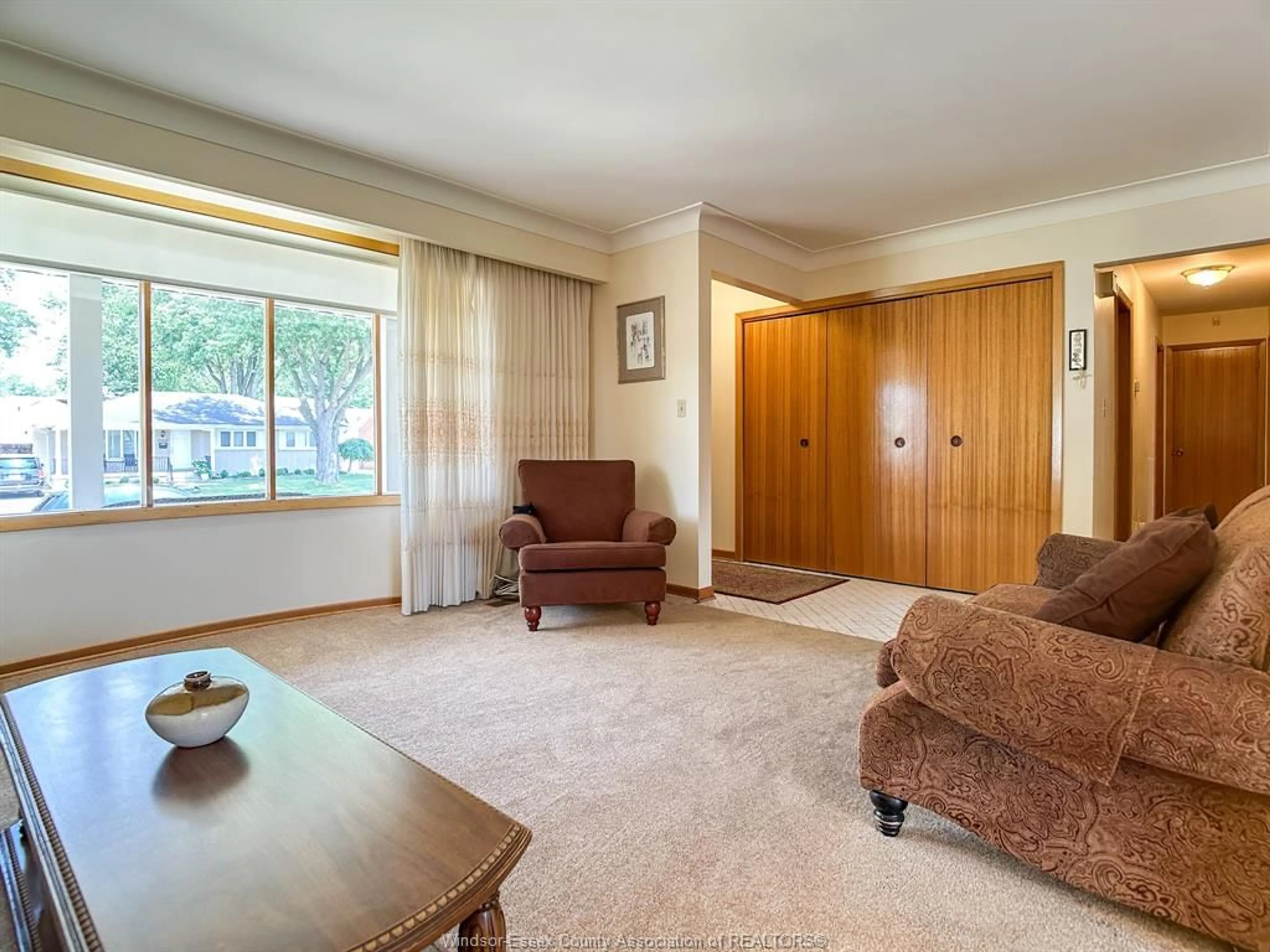 Living room with furniture, unknown for 2965 ST PATRICK'S, Windsor Ontario N9E 3G8