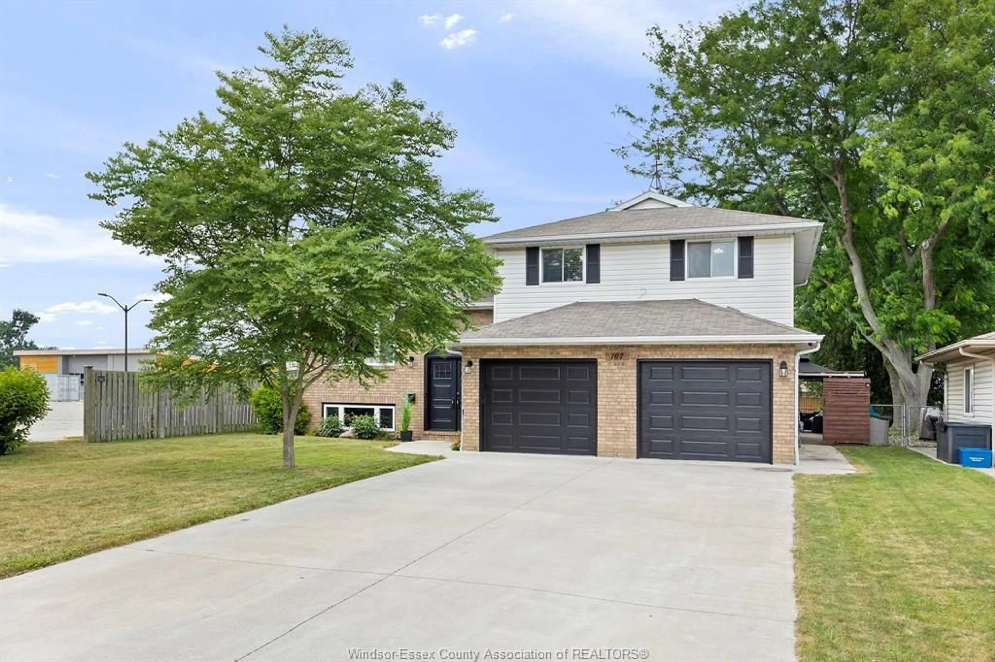 Home with brick exterior material, street for 167 KLUNDERT Cres, Kingsville Ontario N0R 1B0