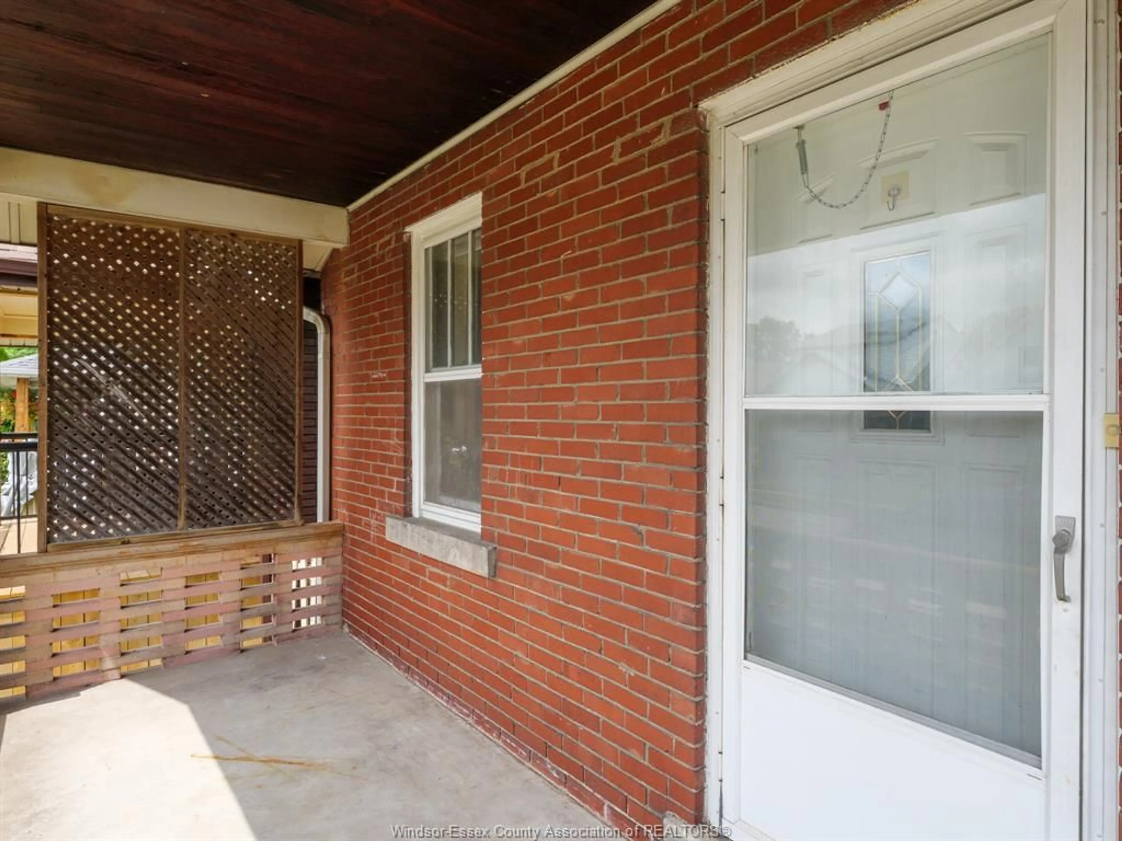 Home with brick exterior material, street for 1538 Gladstone Ave, Windsor Ontario N8X 2R1