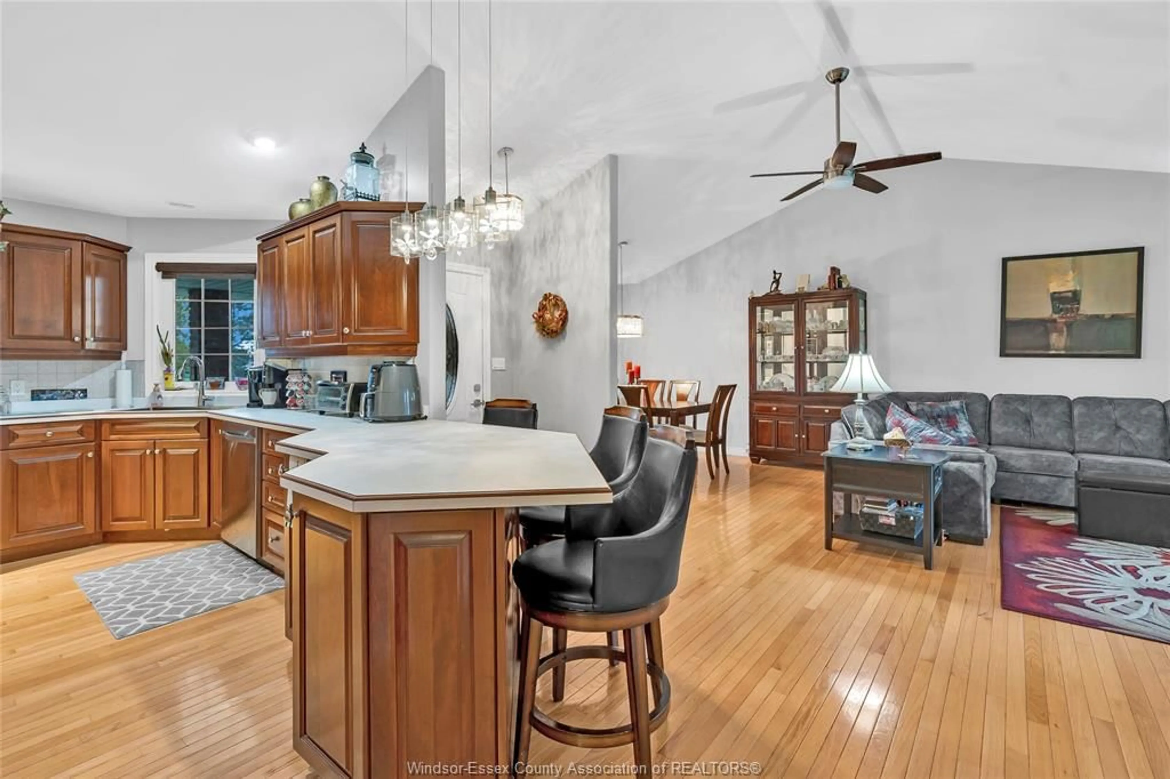 Open concept kitchen, unknown for 1594 WHITEWOOD Dr, Lakeshore Ontario N0R 1A0