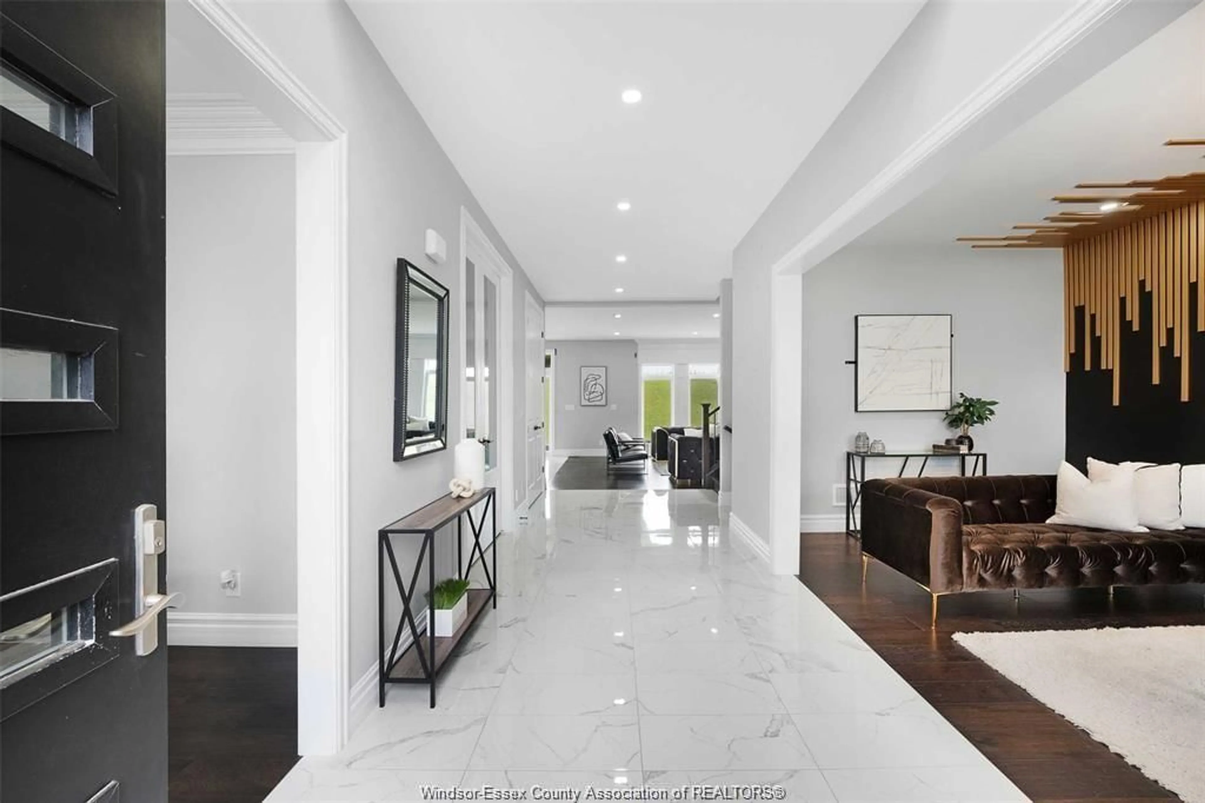 Indoor entryway for 1271 CAMPANA Cres, Lakeshore Ontario N0R 1A0