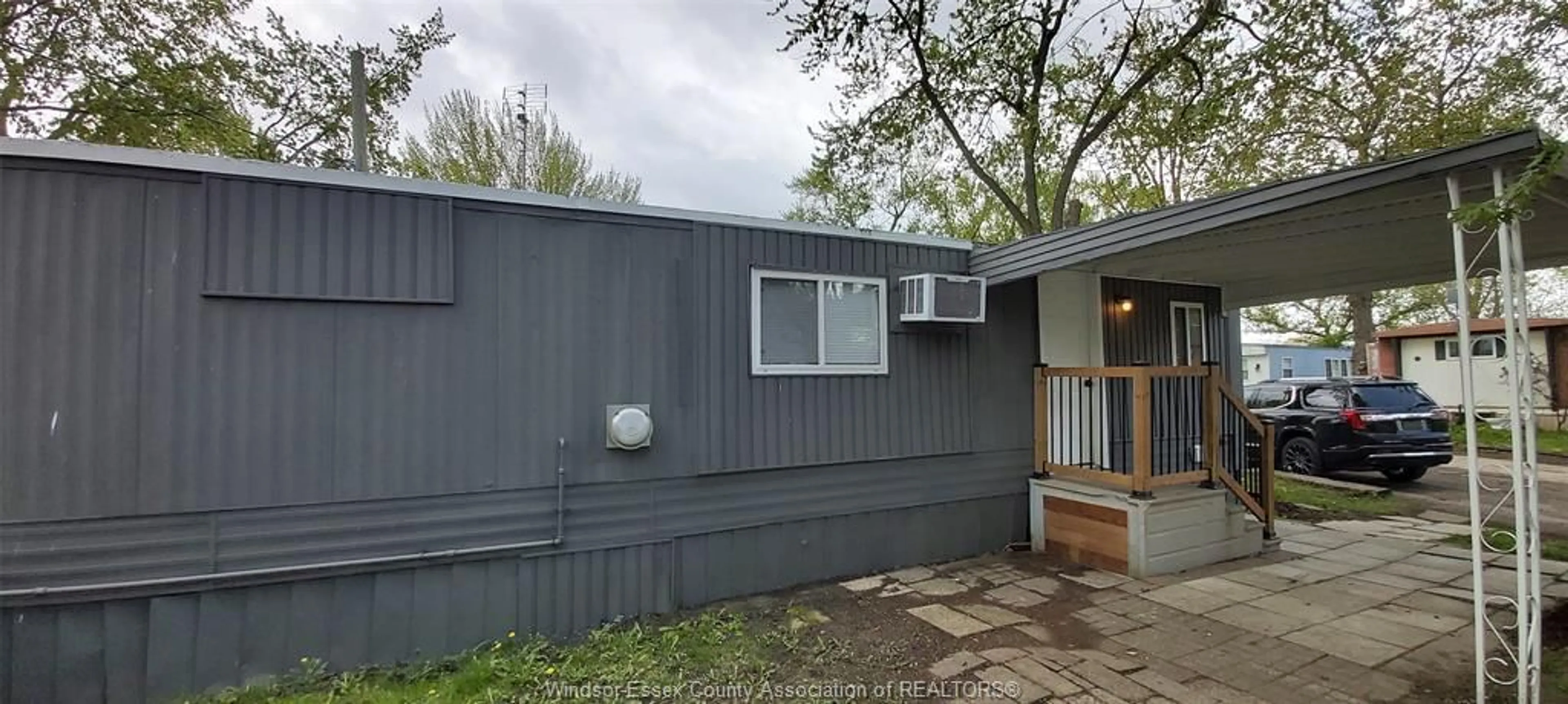 Home with vinyl exterior material, street for 220 BARRACUDA Ave, Windsor Ontario N8W 2B5
