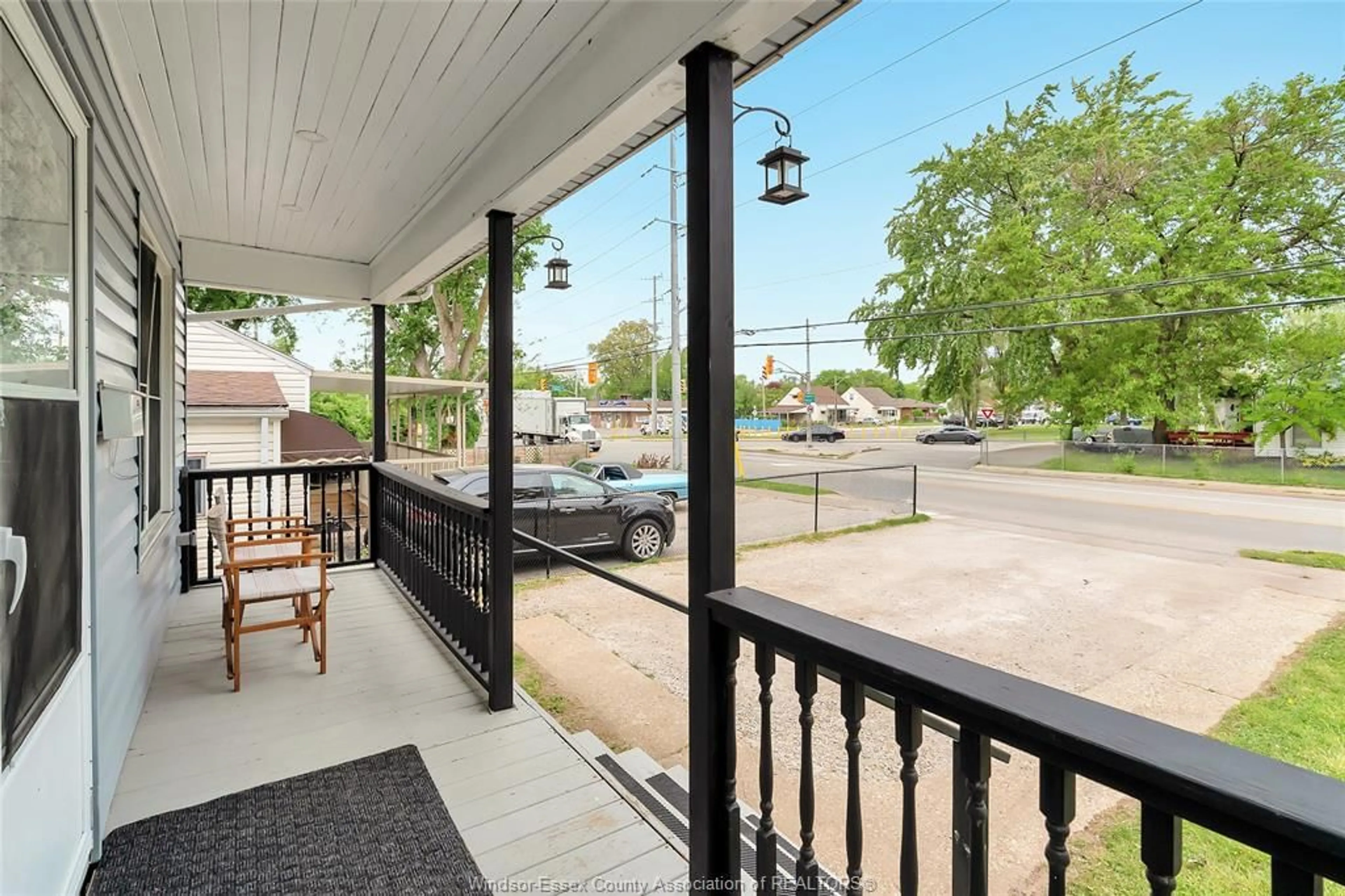 Patio, unknown for 1323 PRINCE Rd, Windsor Ontario N9C 3A5