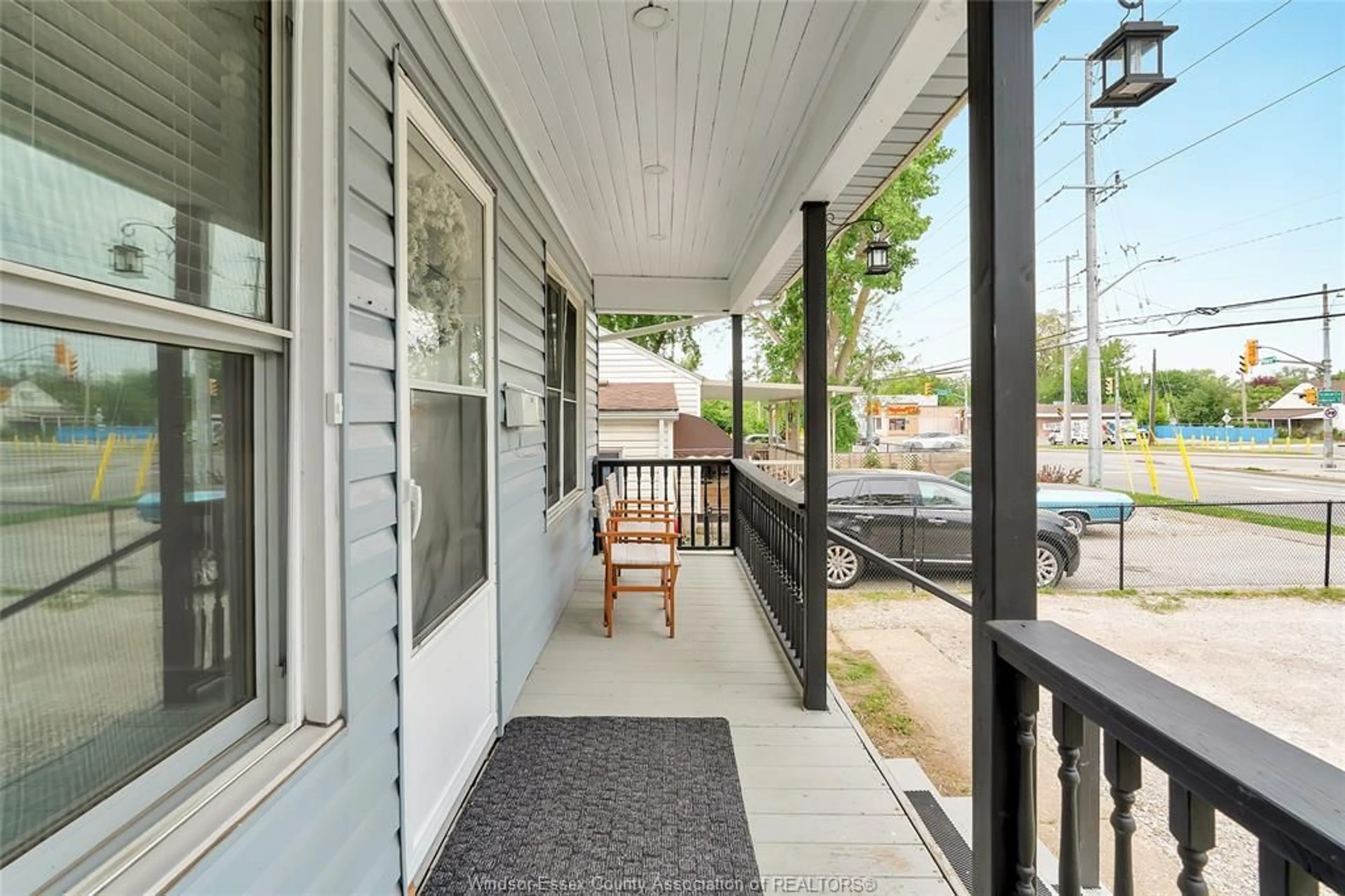 Patio, street for 1323 PRINCE Rd, Windsor Ontario N9C 3A5